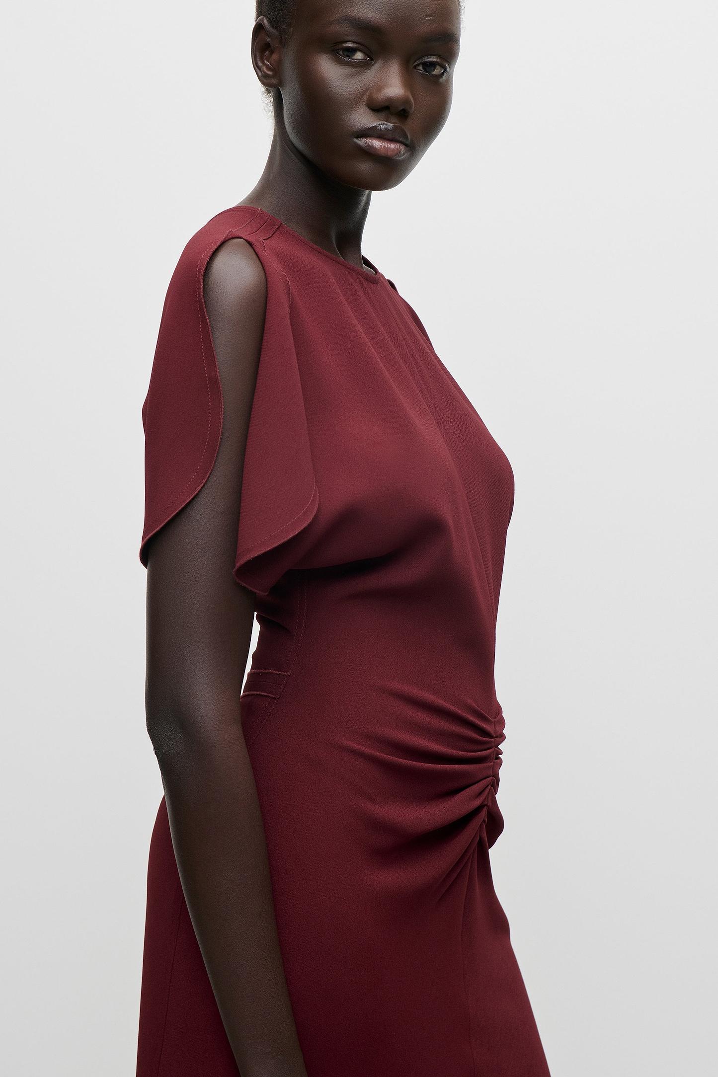 Bela Midi Dress In Burgundy