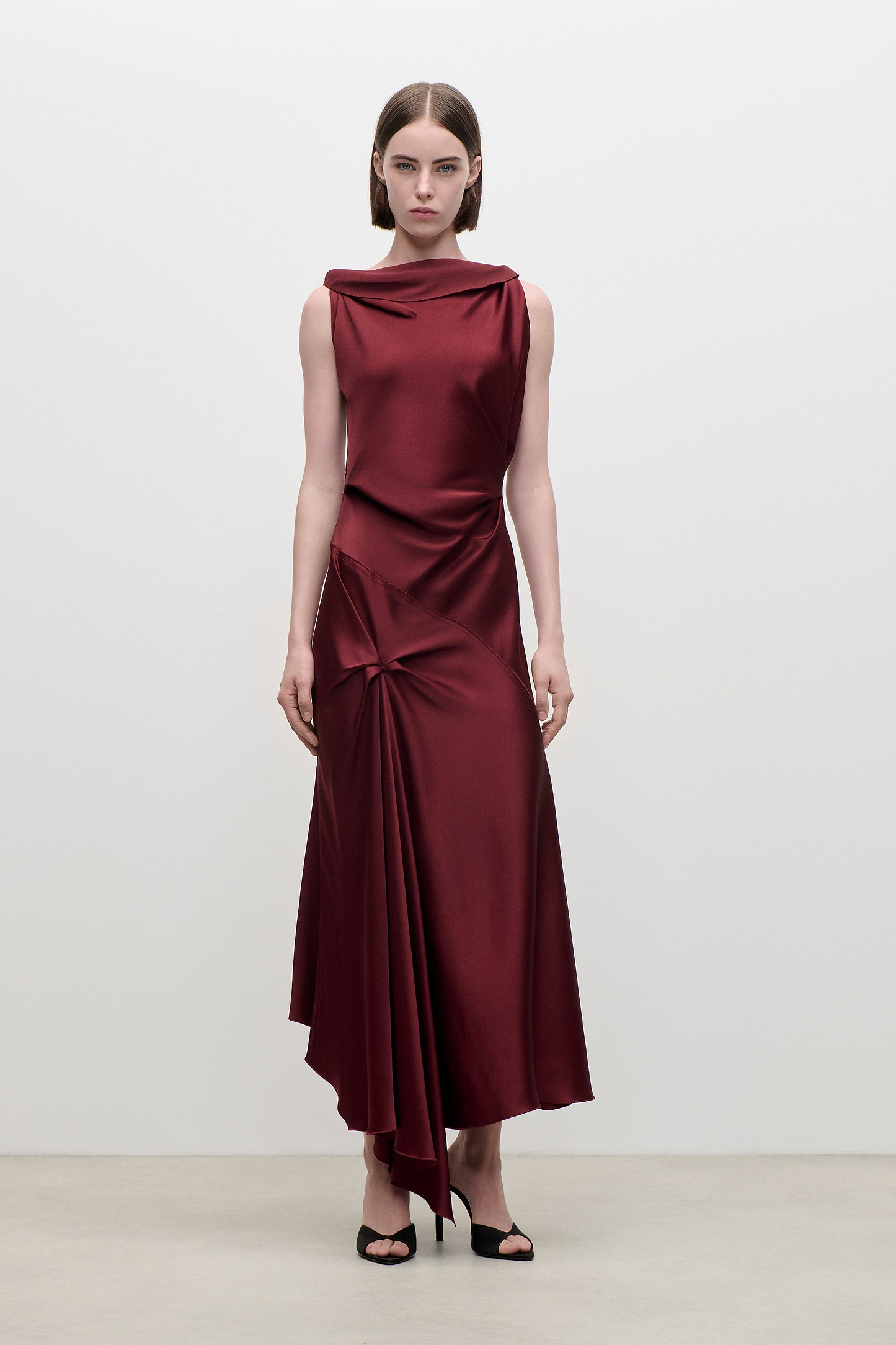 Posy Midi Dress In Burgundy