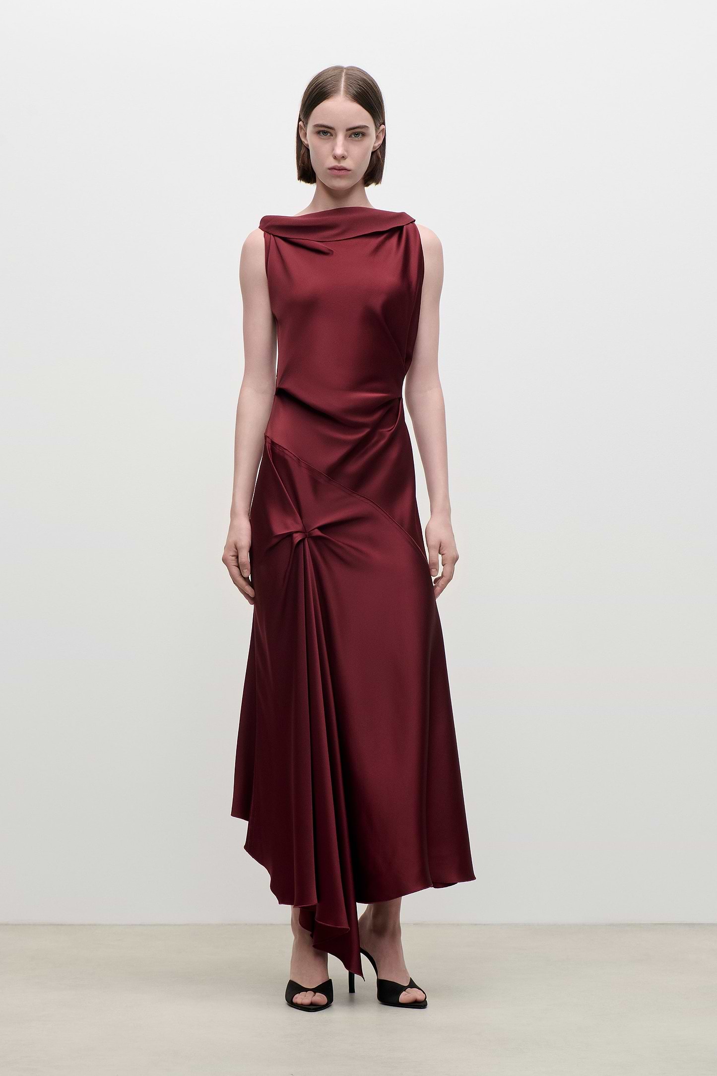 Posy Midi Dress In Burgundy