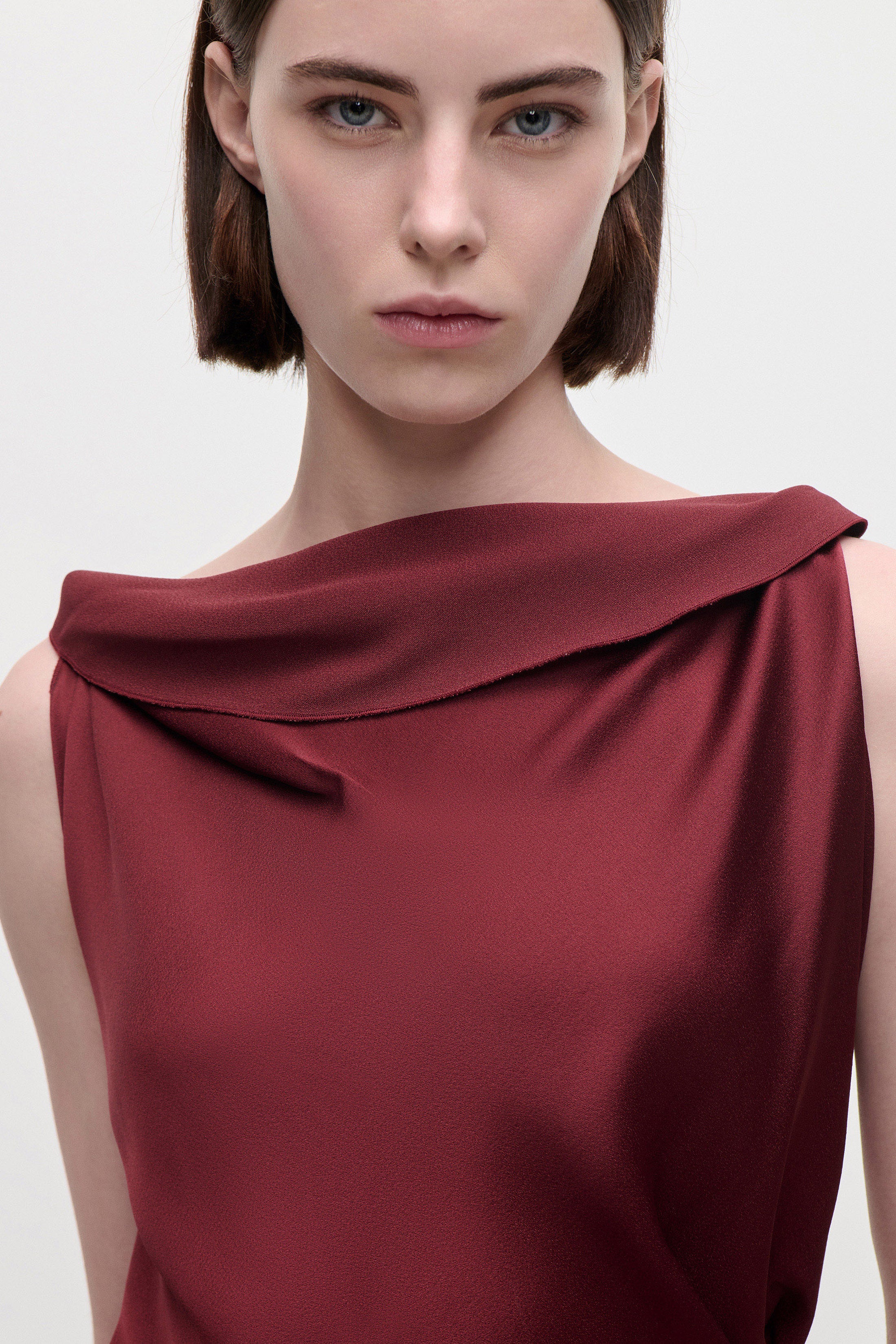 Posy Midi Dress In Burgundy