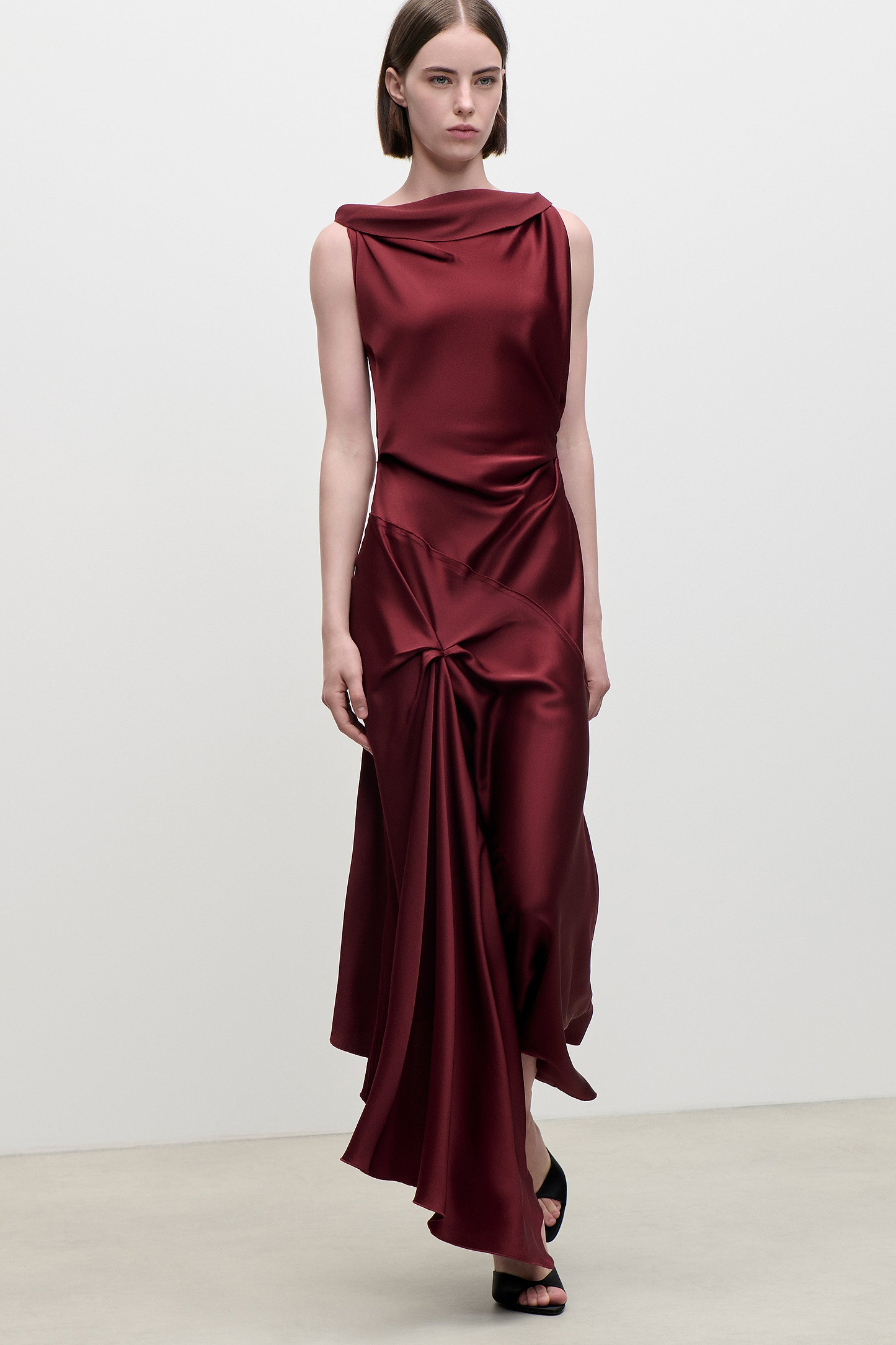Posy Midi Dress In Burgundy