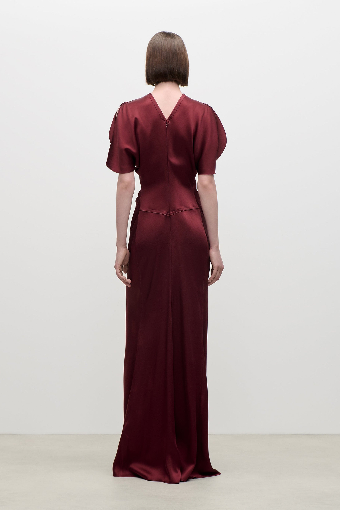 Isabella Gown In Burgundy
