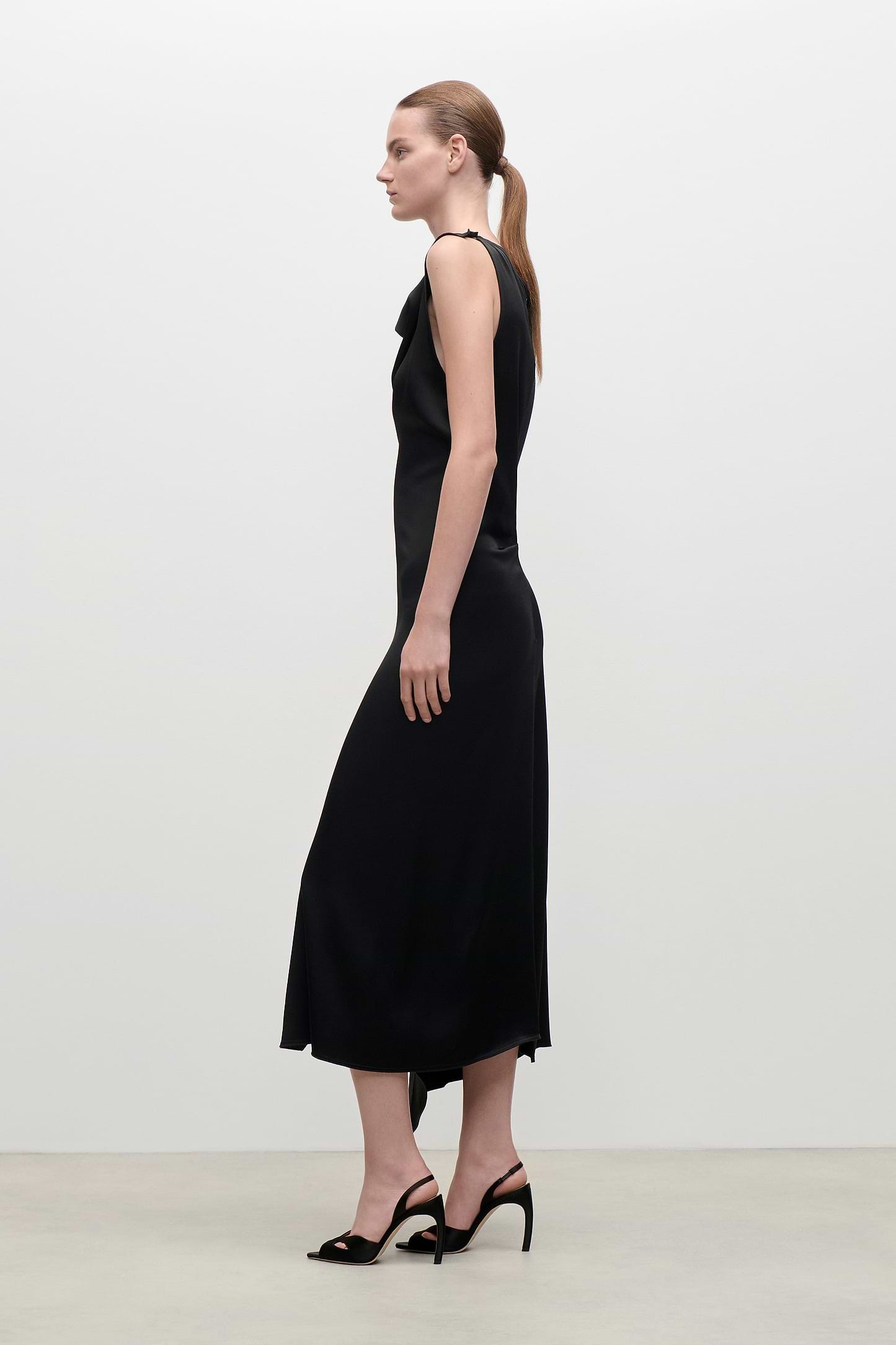 Draped Tailored Midi Dress In Black