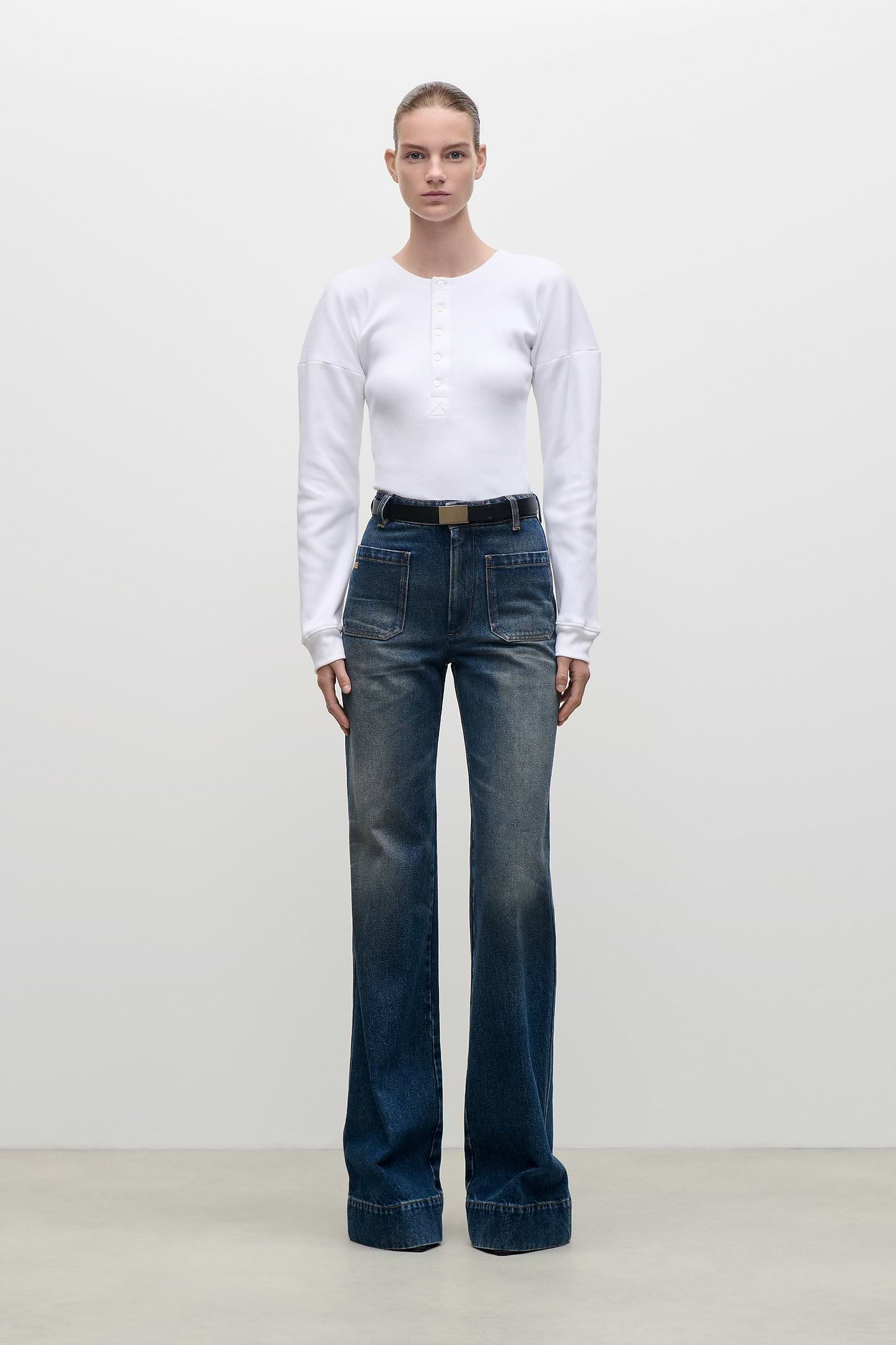 Hazel Top In White