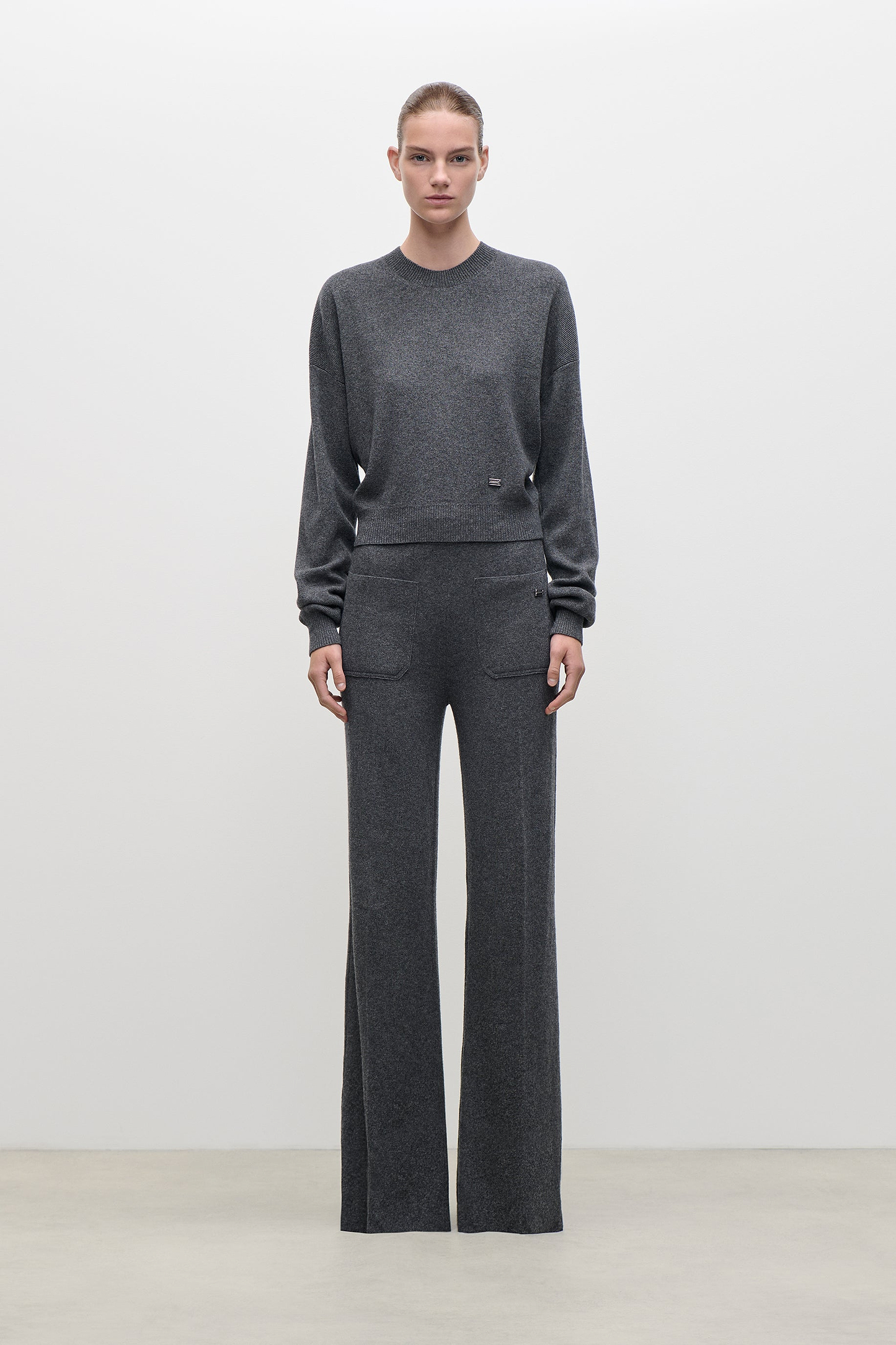 Alina Knitted Trouser In Dark Grey