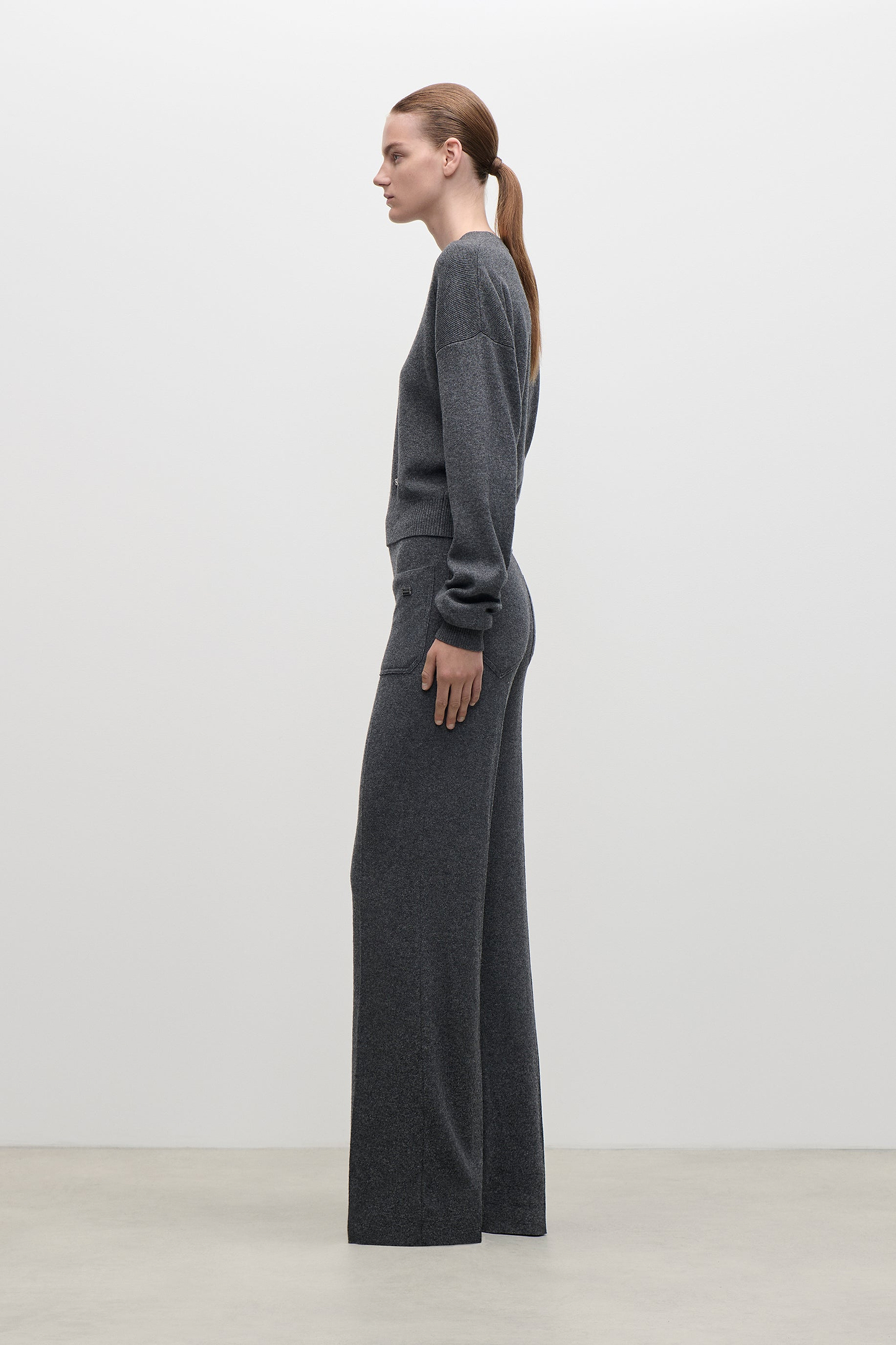 Alina Knitted Trouser In Dark Grey