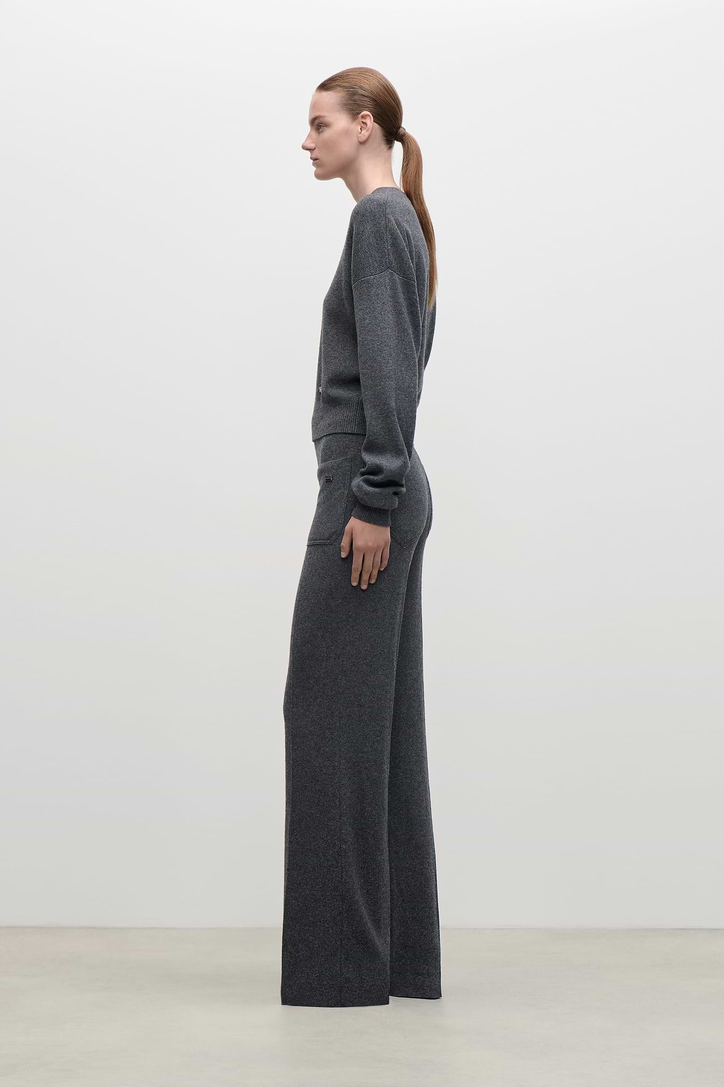 Alina Knitted Trouser In Dark Grey