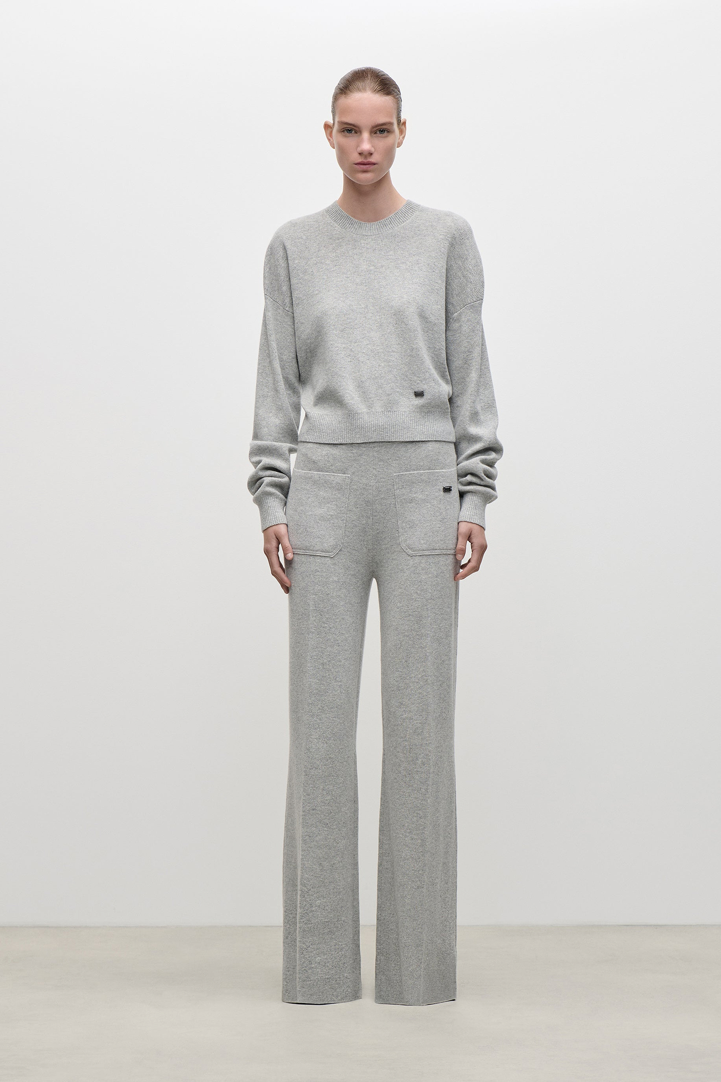 Alina Knitted Trouser In Light Grey