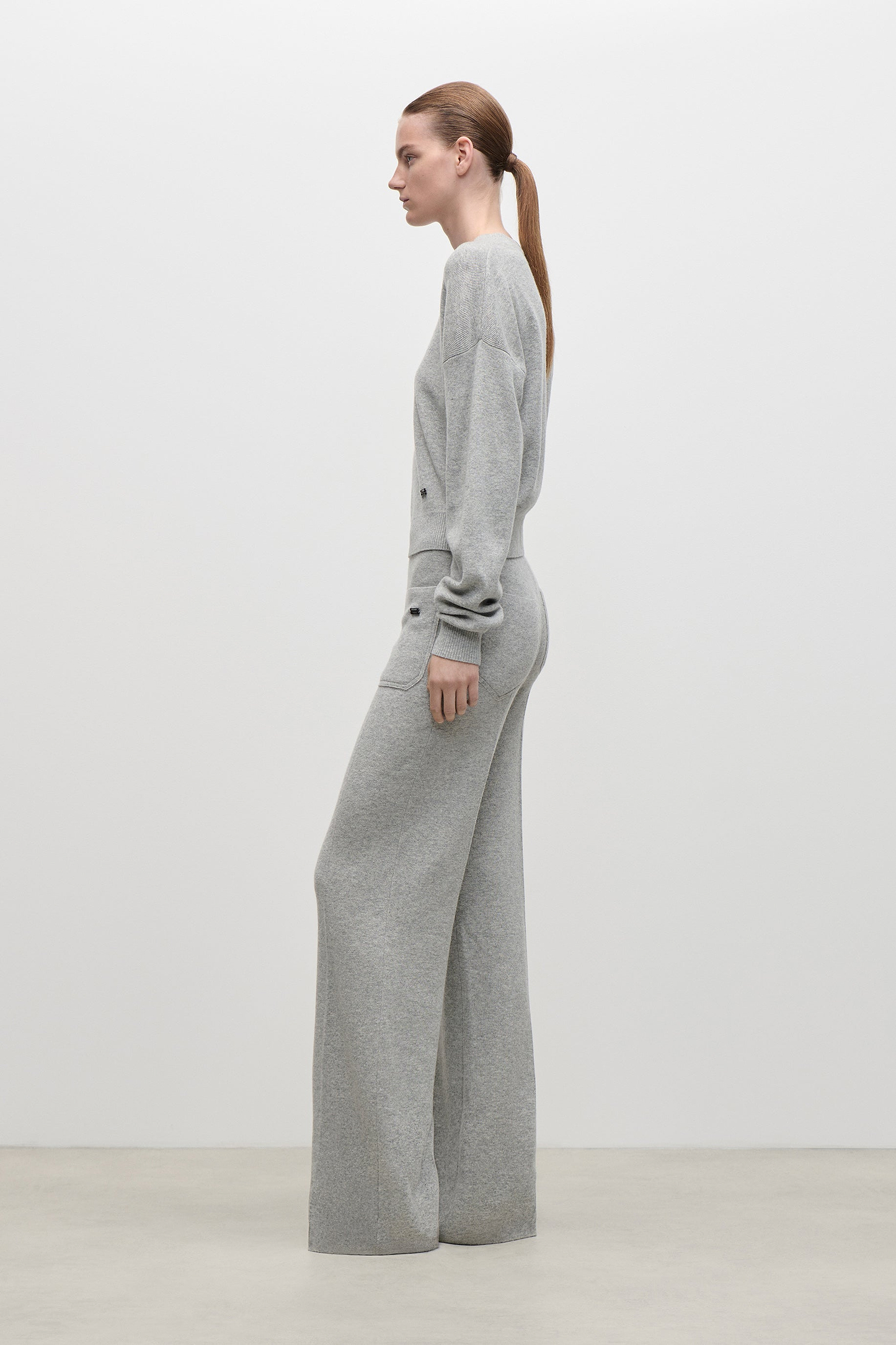 Alina Knitted Trouser In Light Grey
