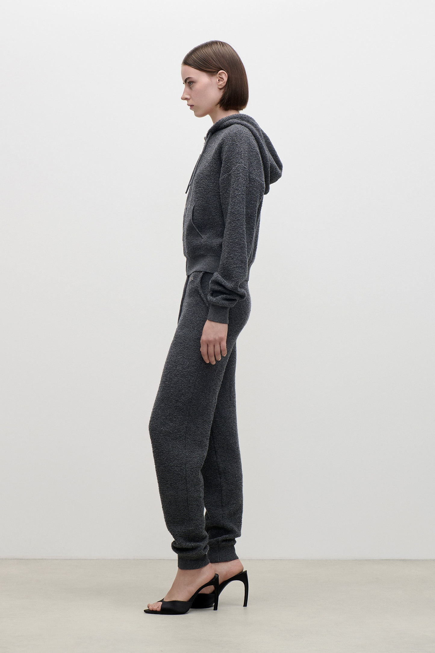 Klara Jogger In Dark Grey