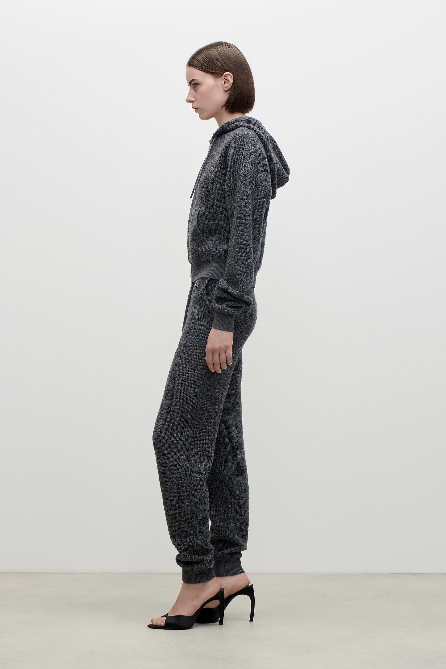 Klara Jogger In Dark Grey