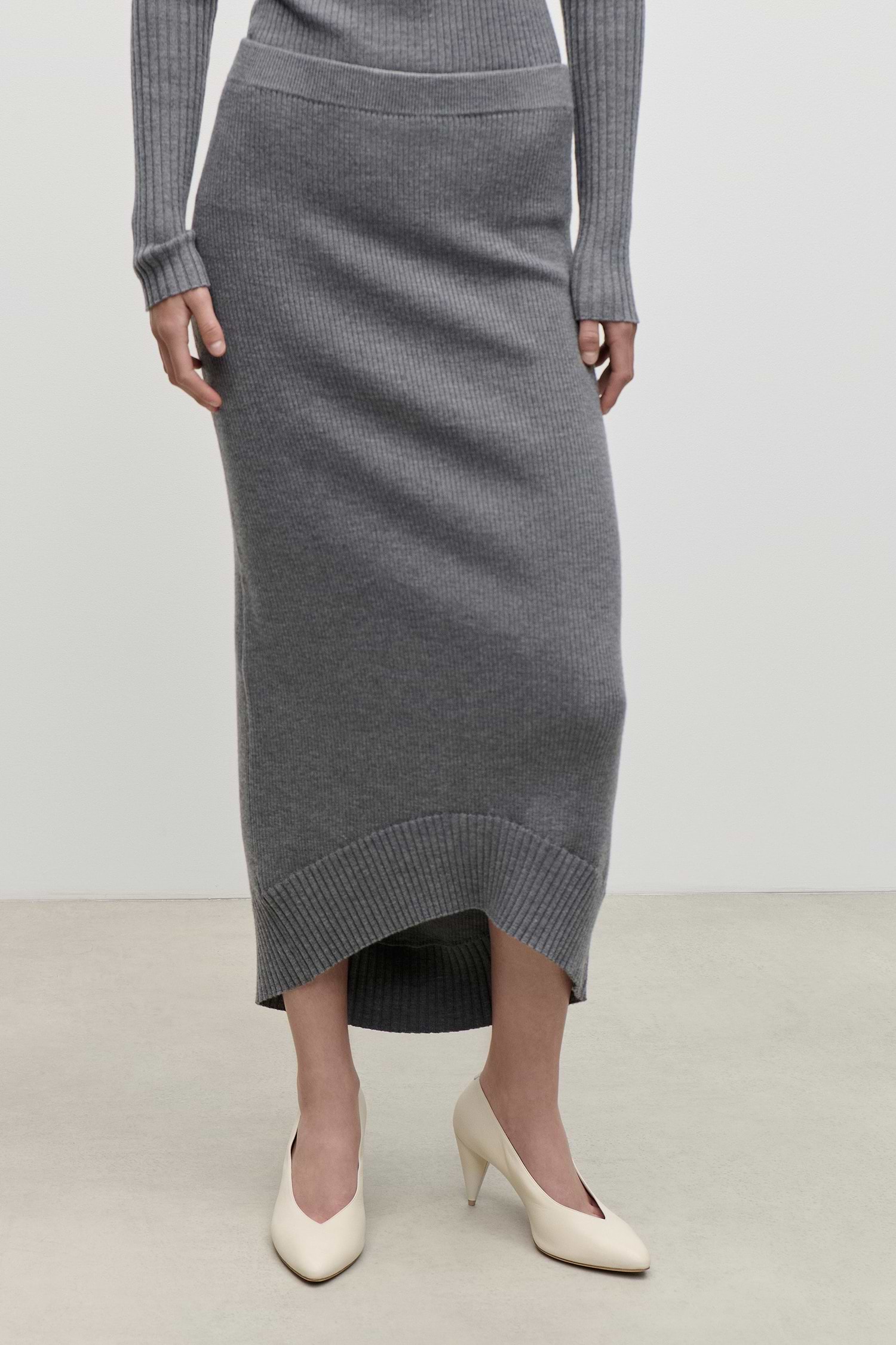 Fitted Skirt In Grey Melange
