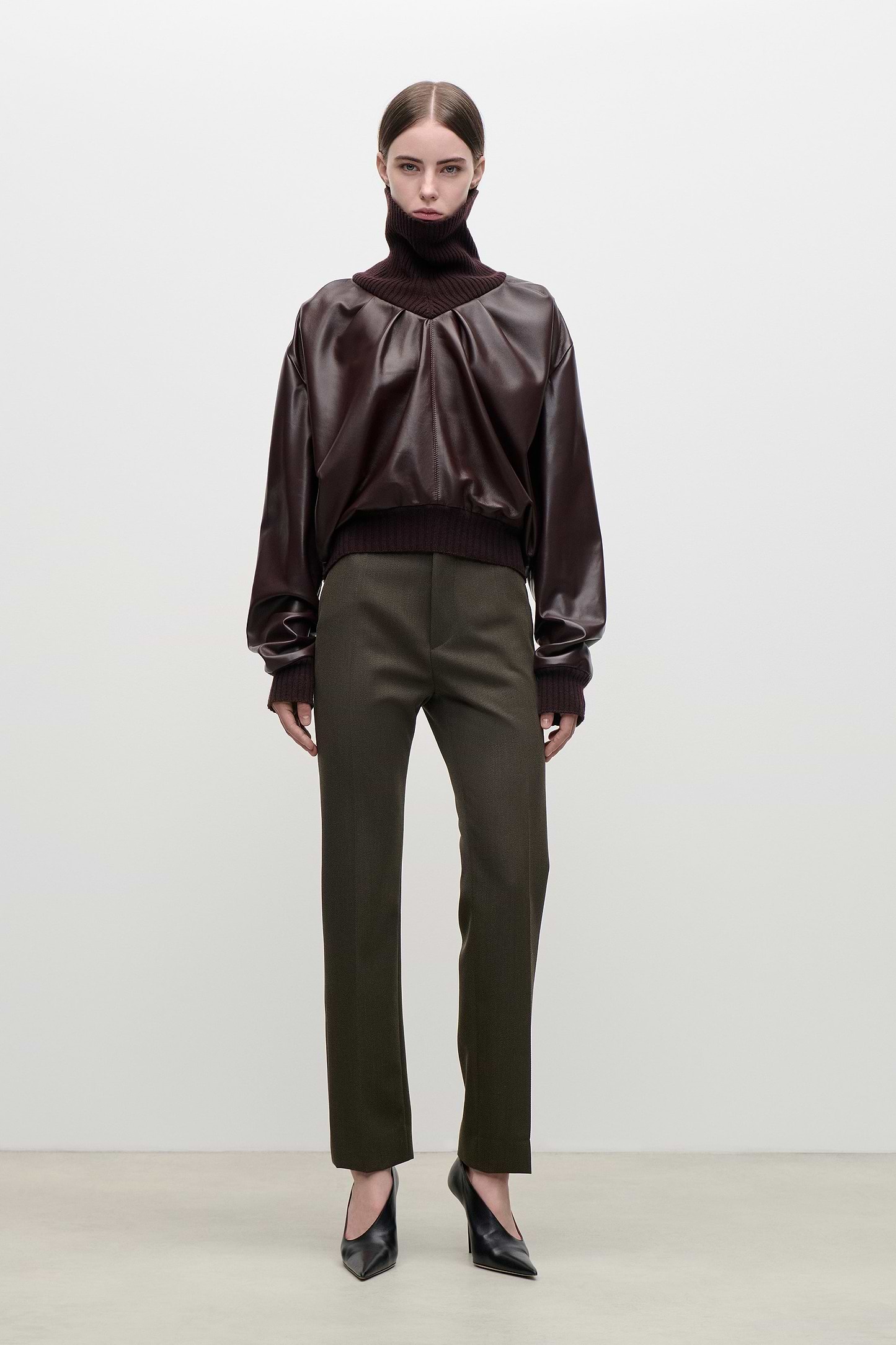Knitted Collar Leather Top In Burgundy