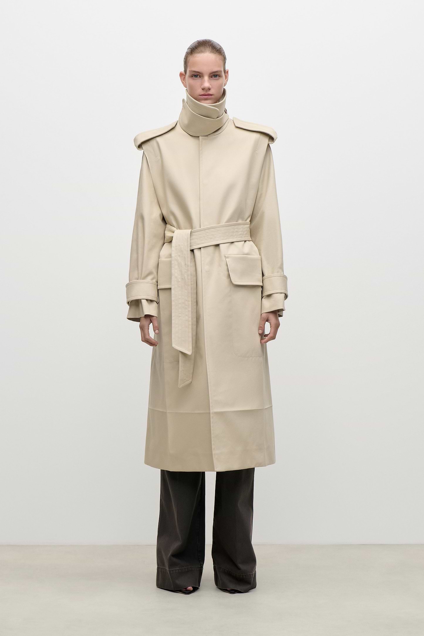 Philippa Trench Coat In Beige