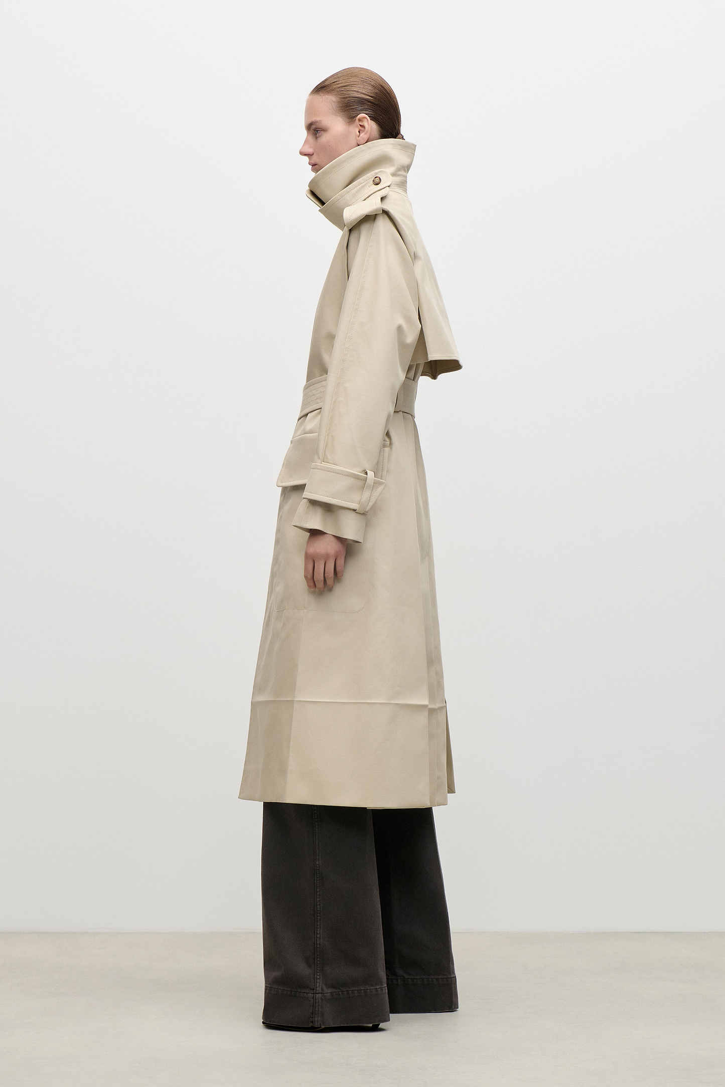 Philippa Trench Coat In Beige