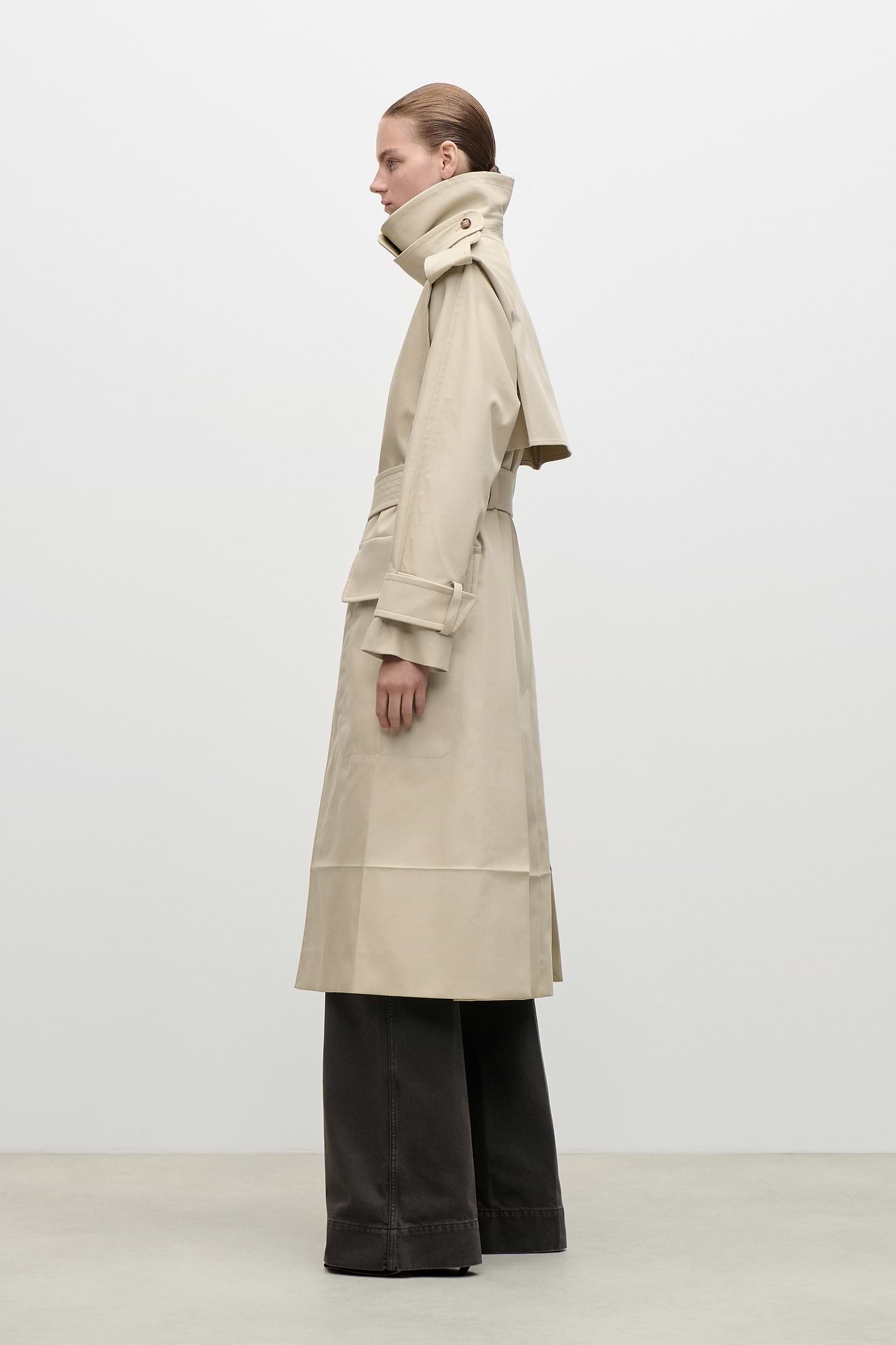 Philippa Trench Coat In Beige