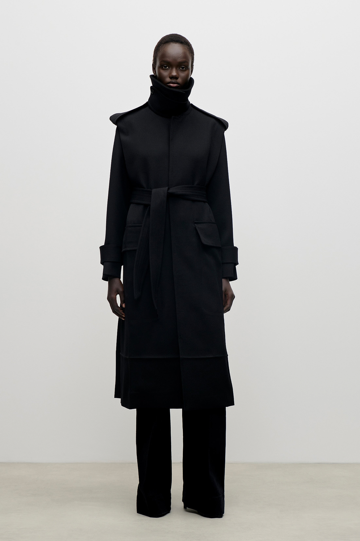 Philippa Trench Coat In Black