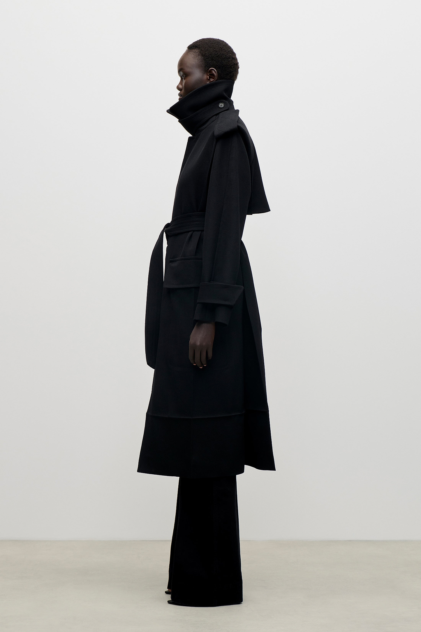 Philippa Trench Coat In Black