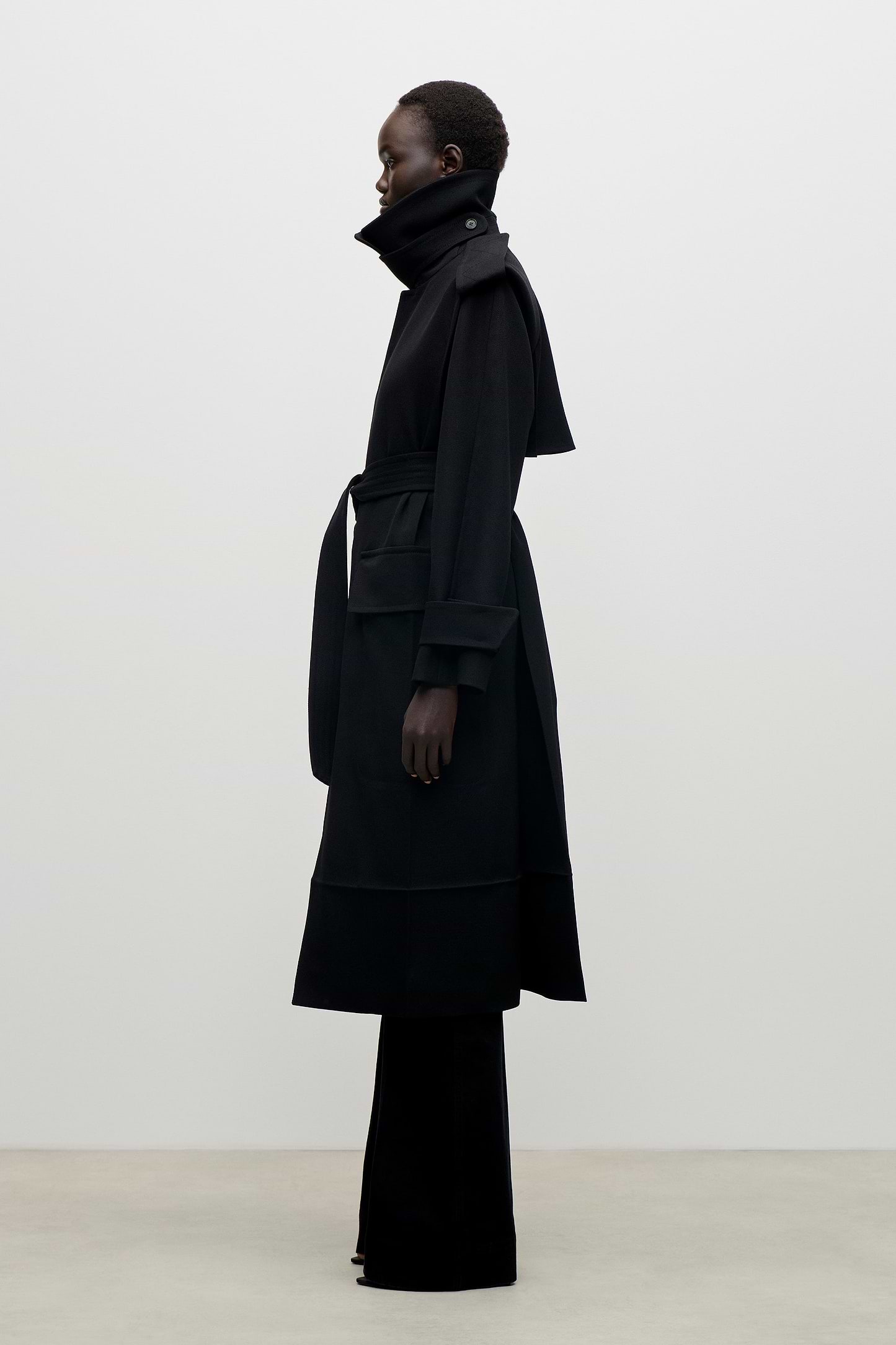 Philippa Trench Coat In Black