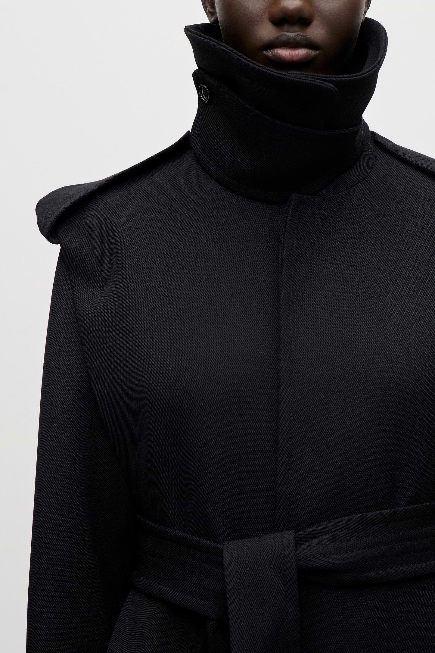 Philippa Trench Coat In Black