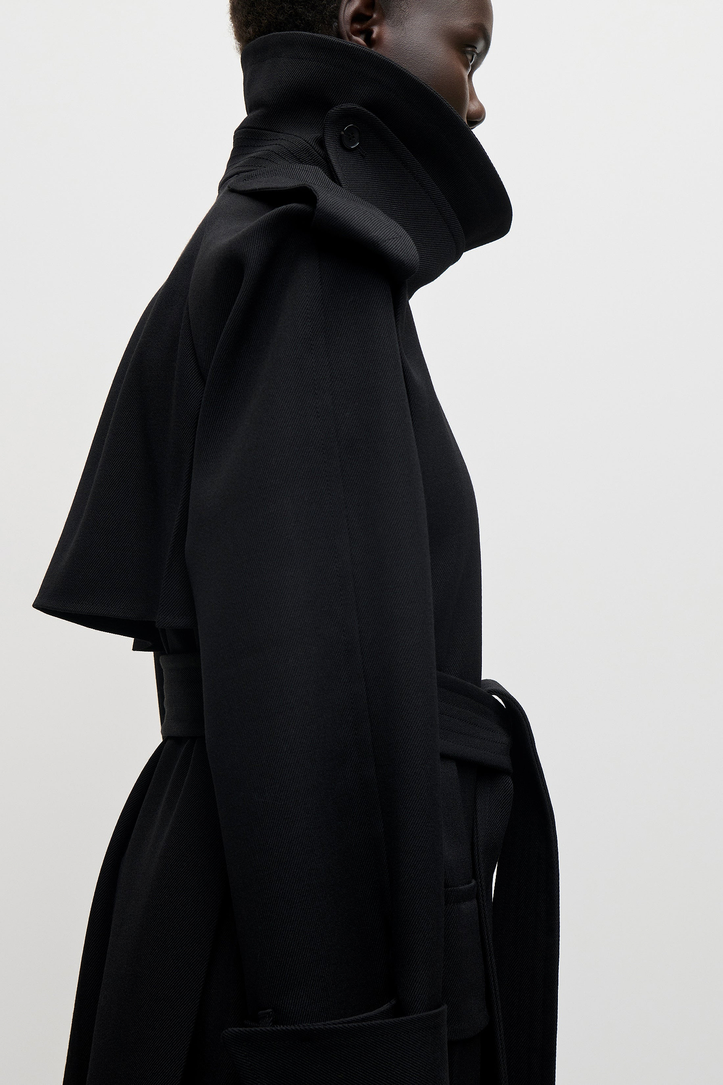 Philippa Trench Coat In Black