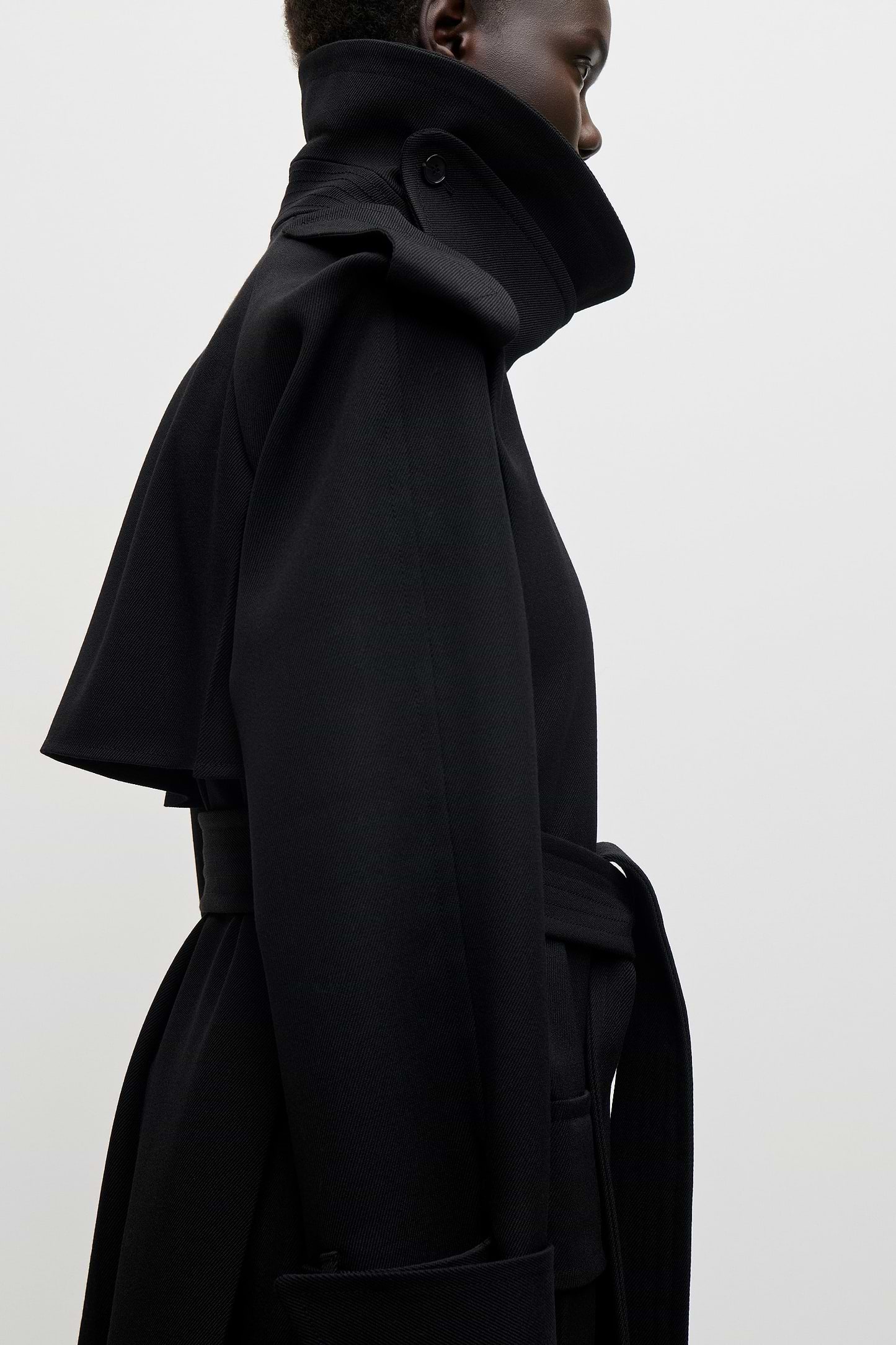 Philippa Trench Coat In Black