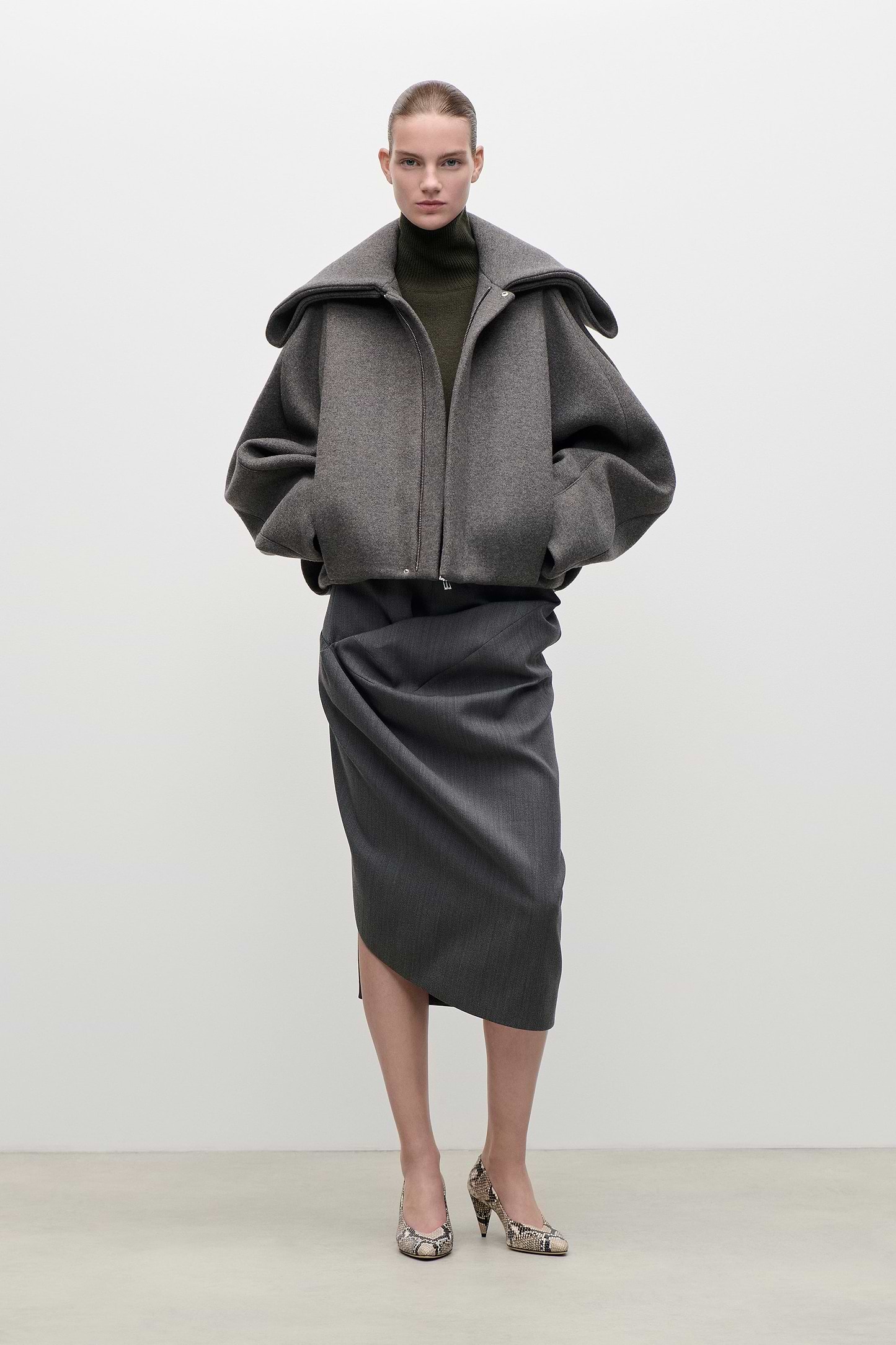 Folded Collar Bomber Jacket In Grey
