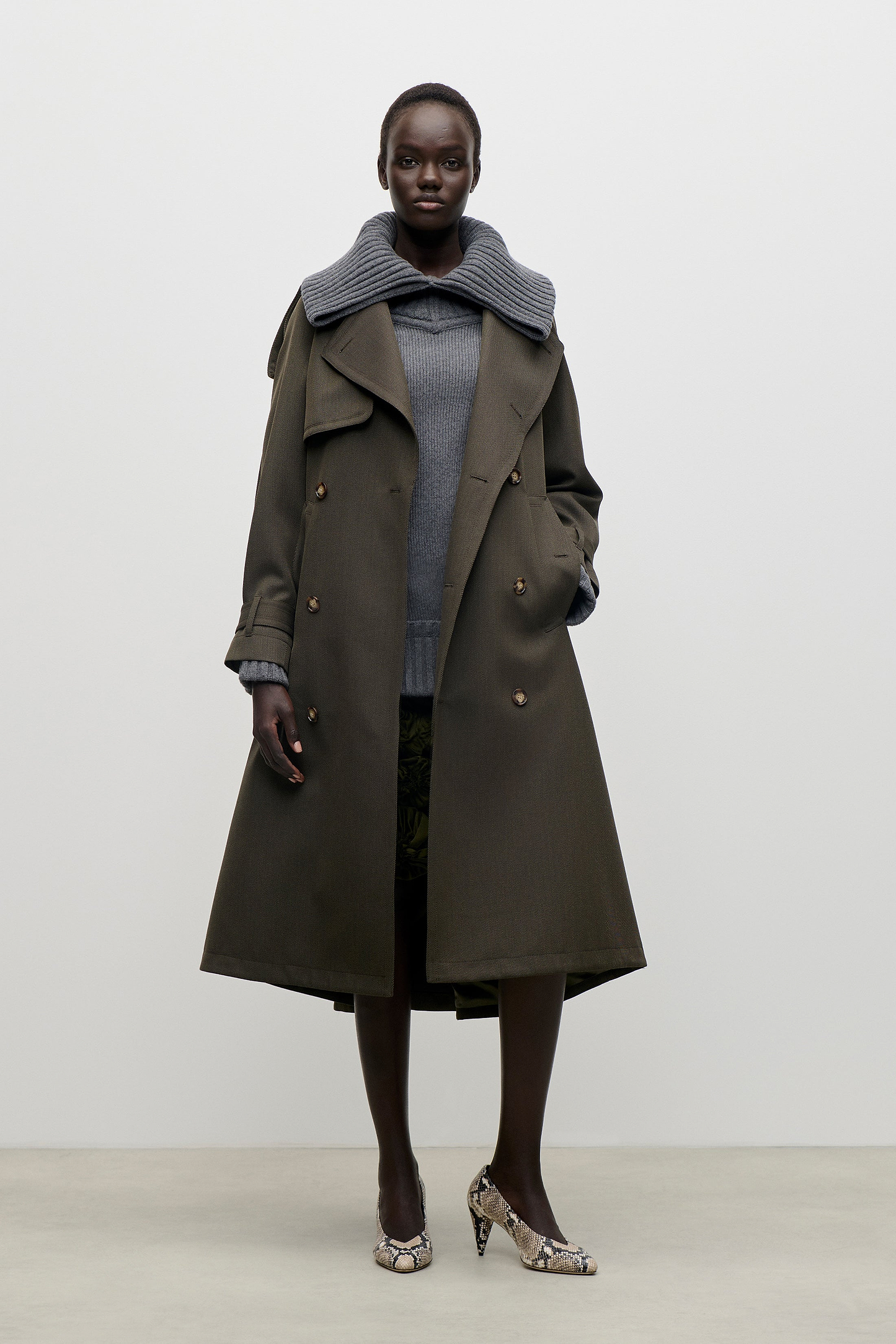 Esmee Trench Coat In Green