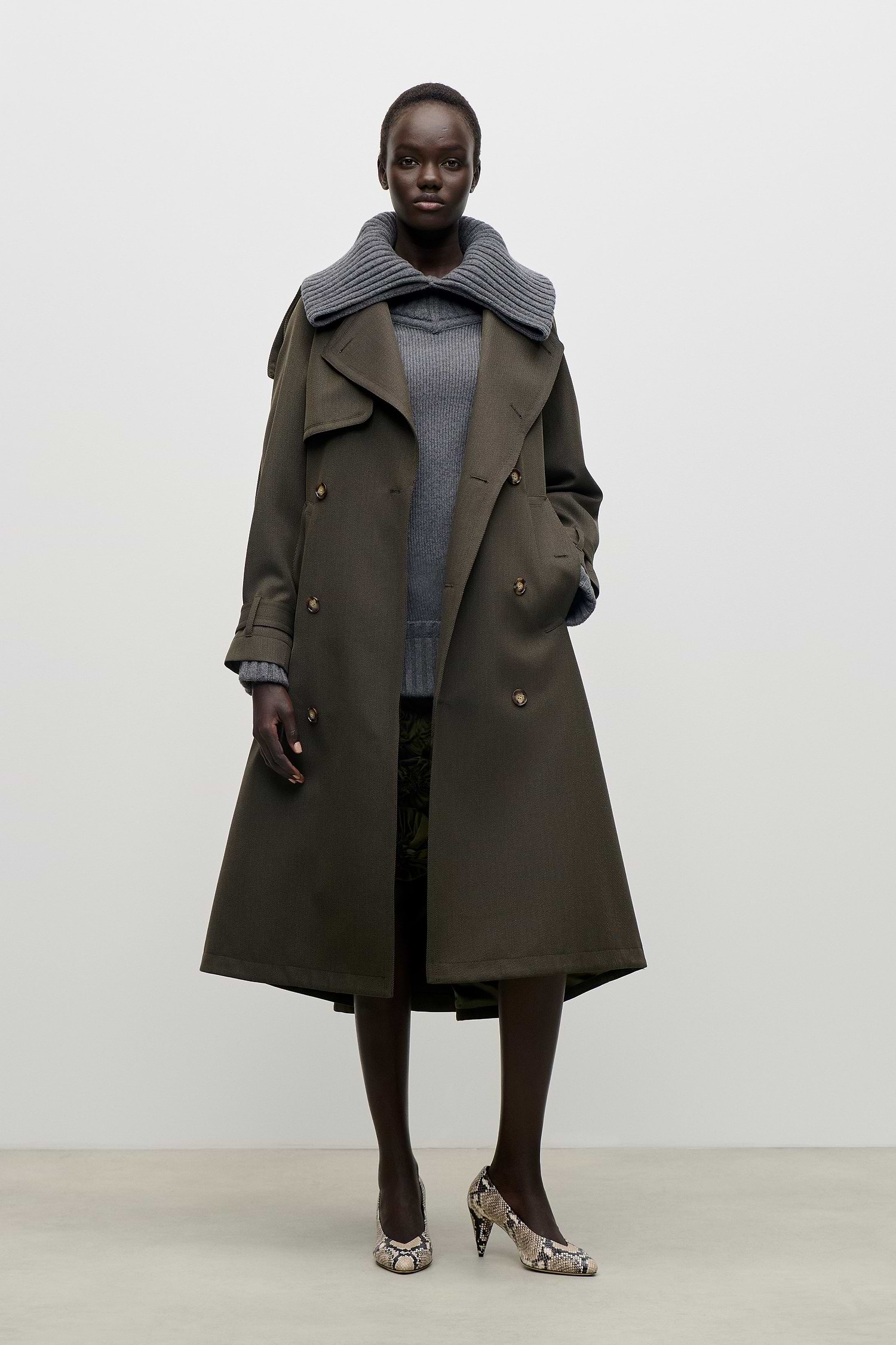 Esmee Trench Coat In Green