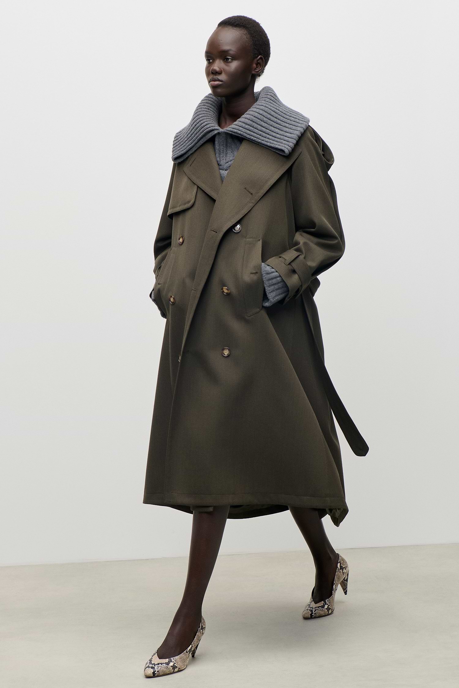 Esmee Trench Coat In Green