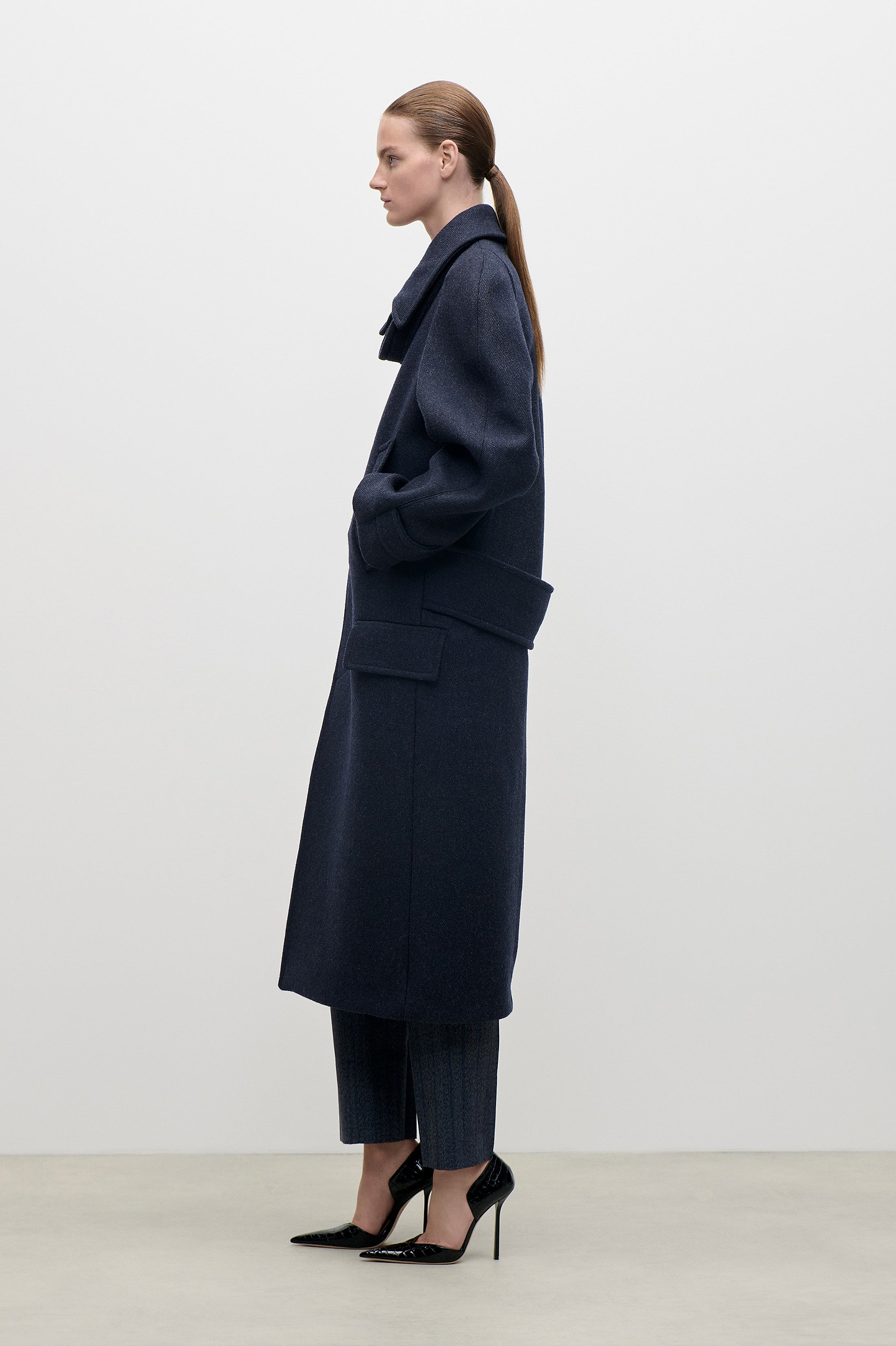 Latched Raglan Coat In Navy
