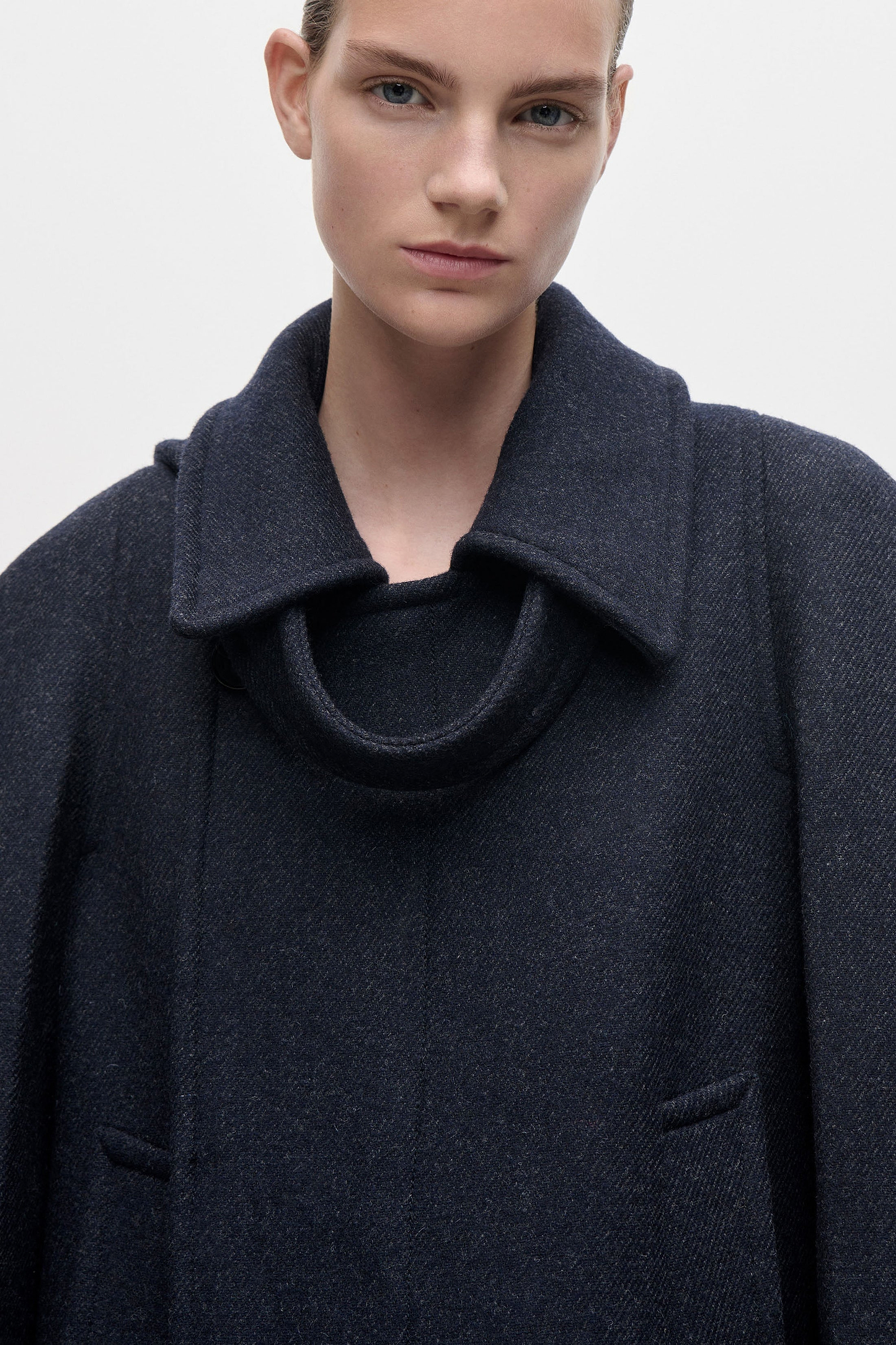 Latched Raglan Coat In Navy