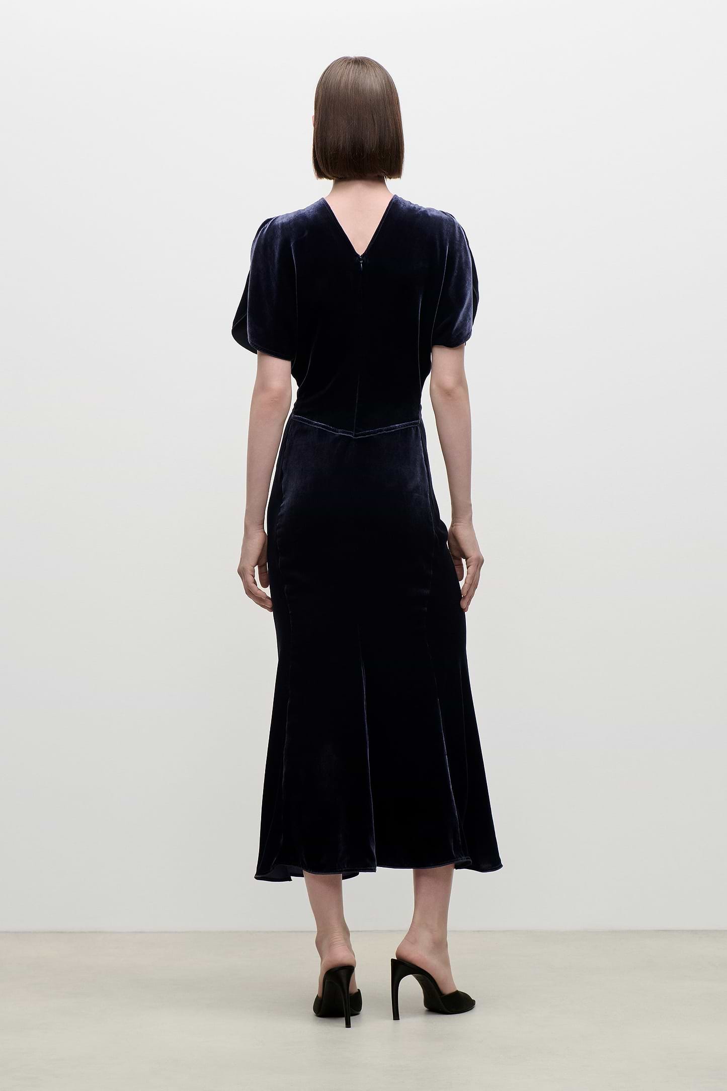 Bela Midi Dress In Navy