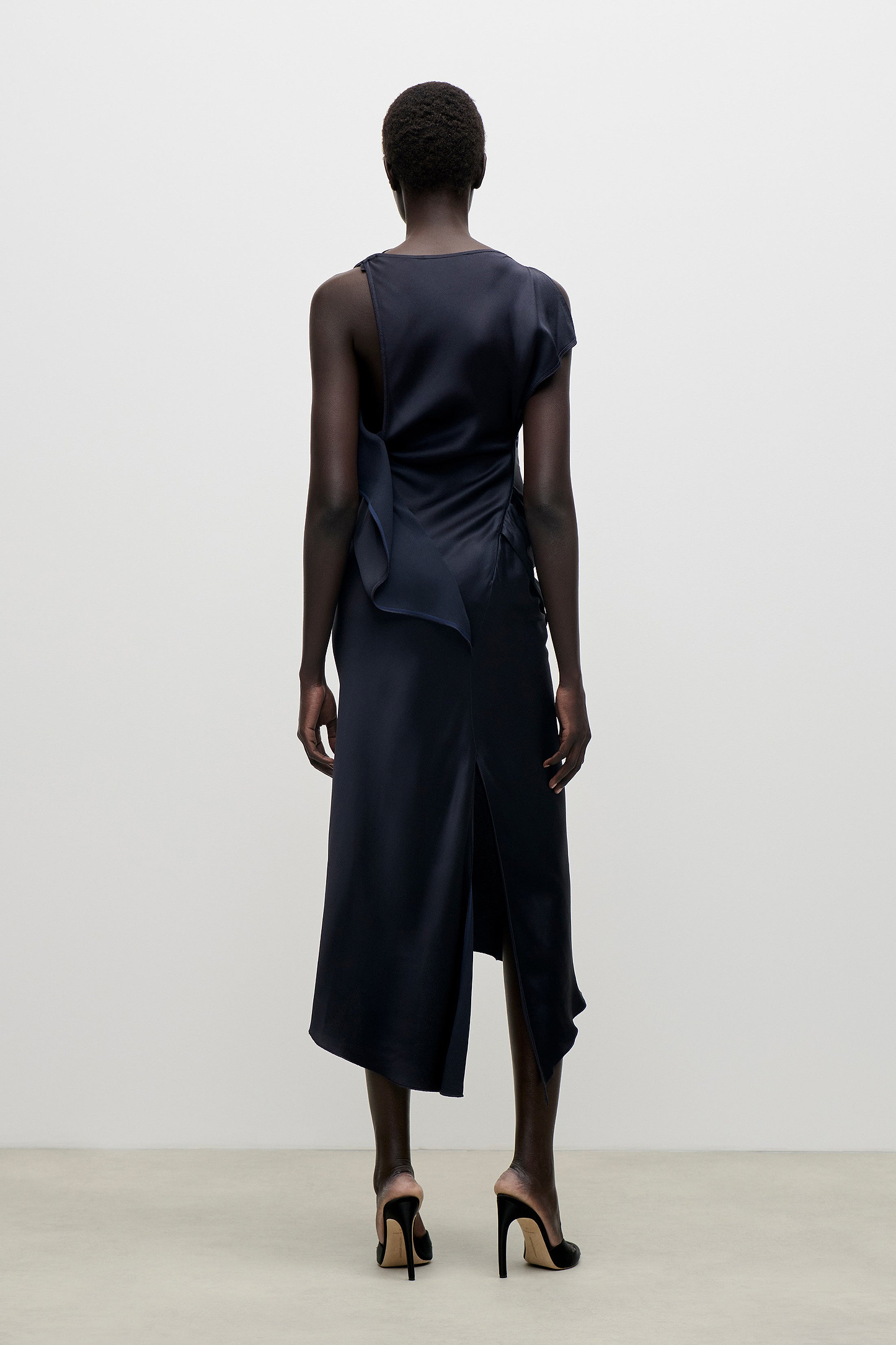 Kyra Midi Dress In Dark Navy