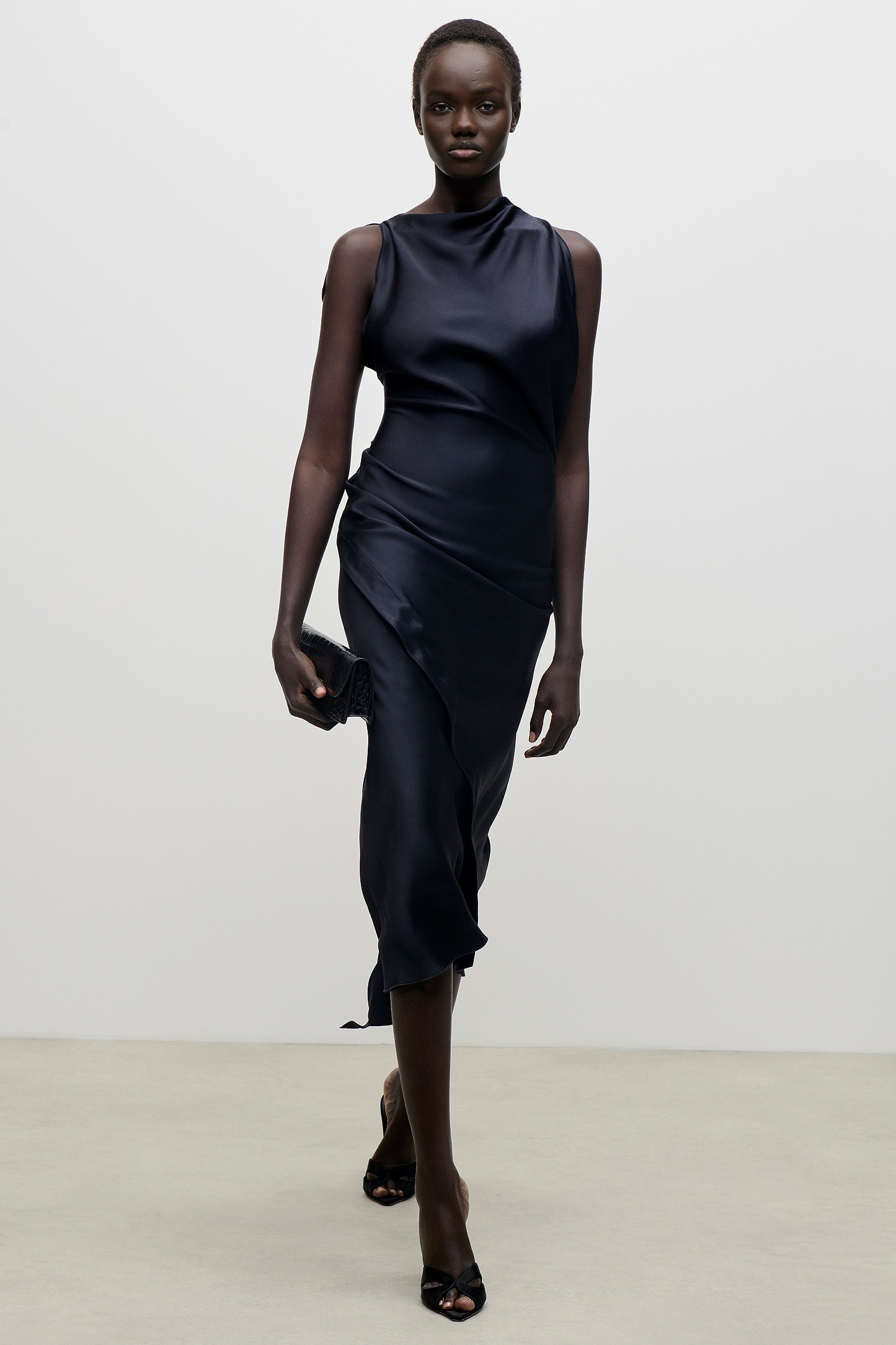 Kyra Midi Dress In Dark Navy