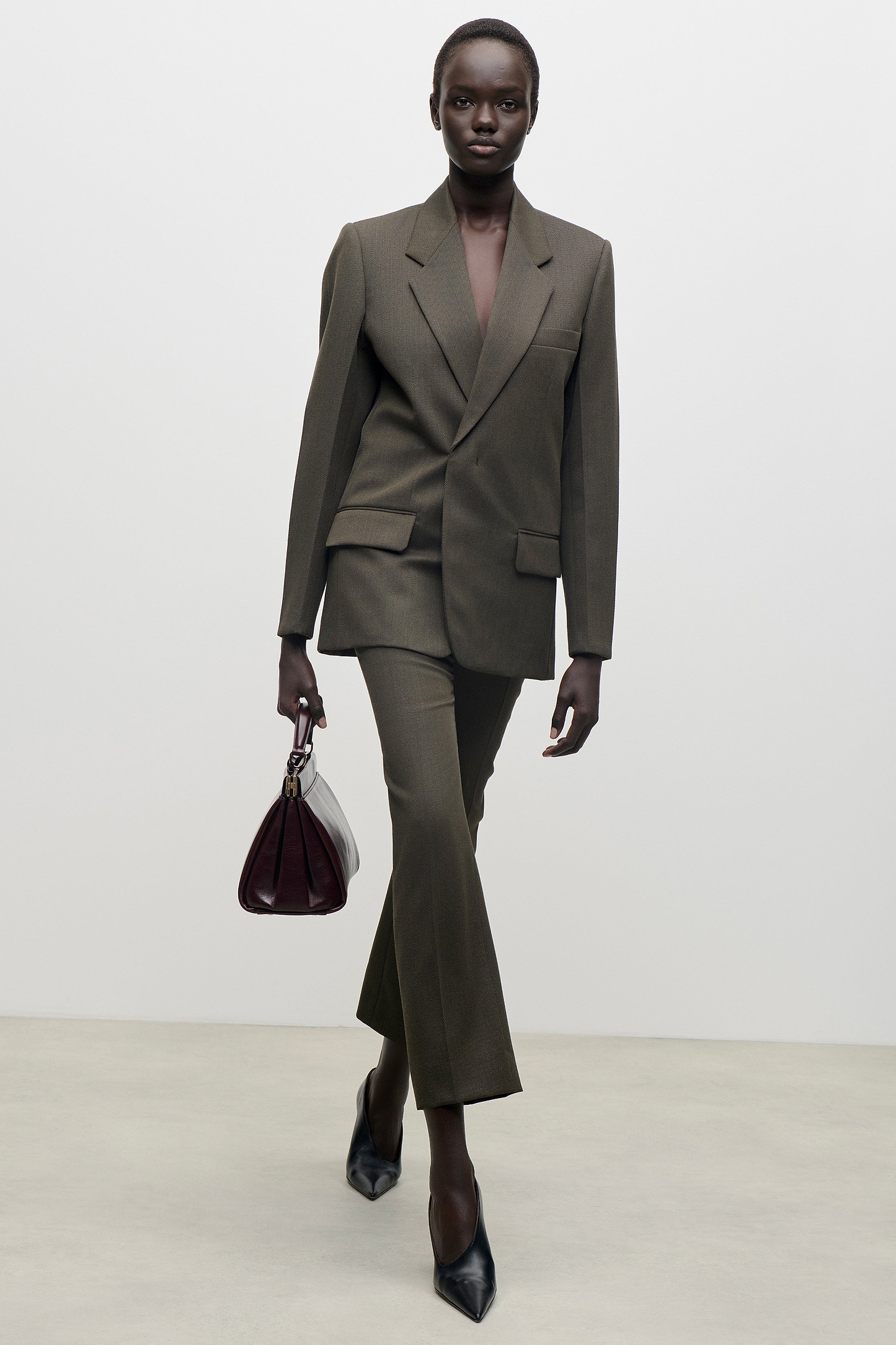 Sloane Frame Bag 28 Burgundy Distressed Leather