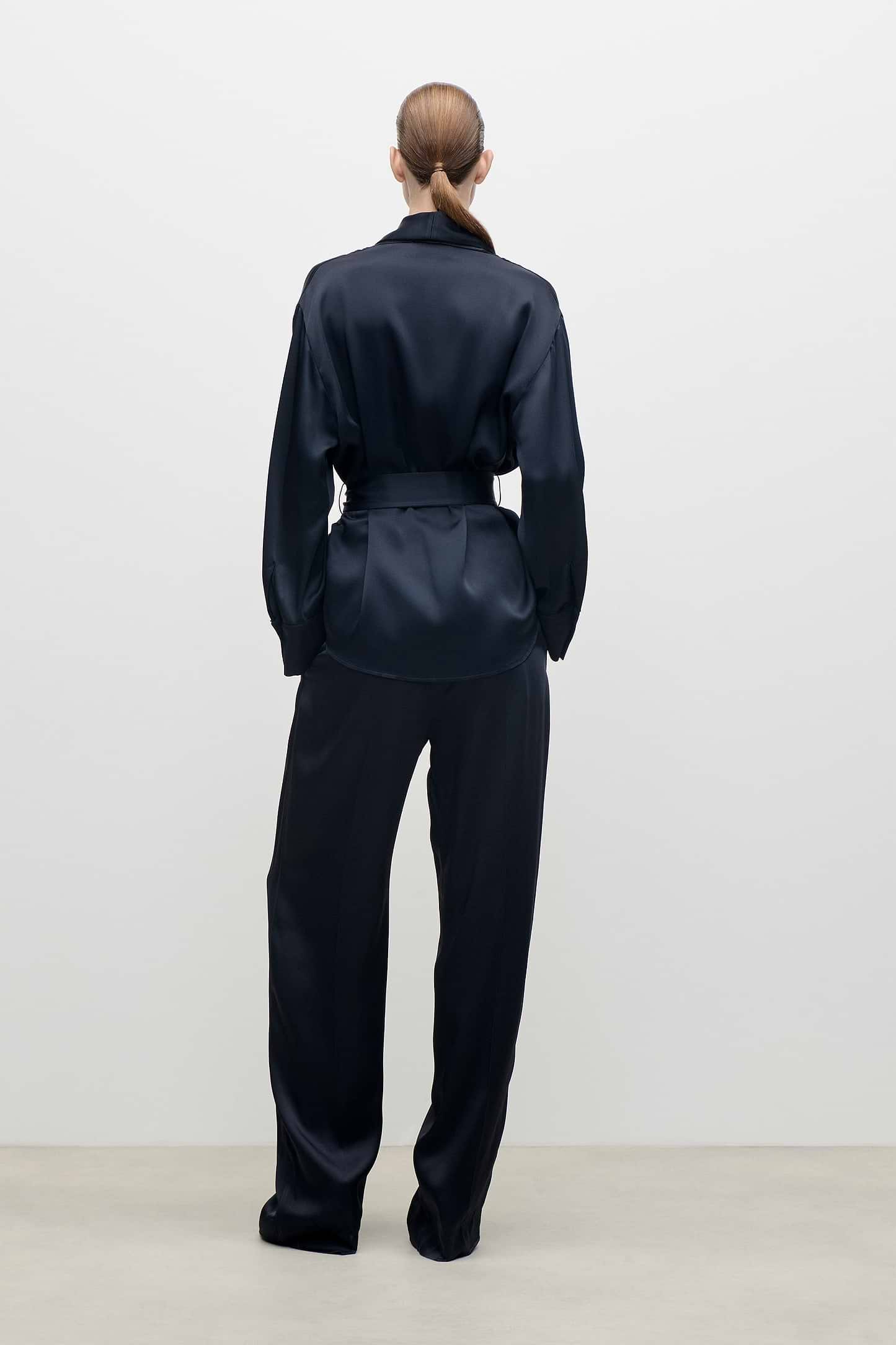 Alba Blouse In Dark Navy