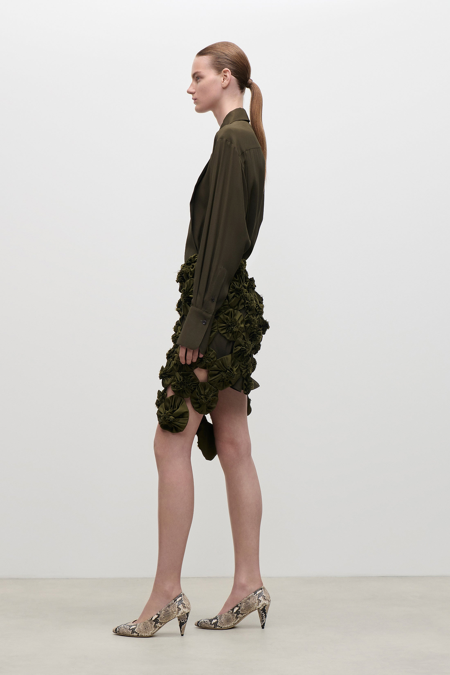 Cut Out Collar Blouse In Green