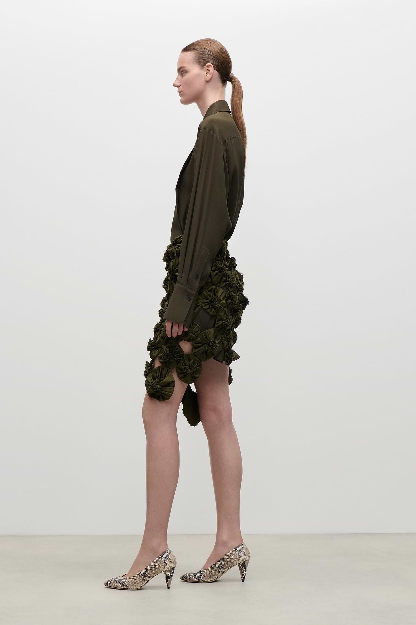 Cut Out Collar Blouse In Green