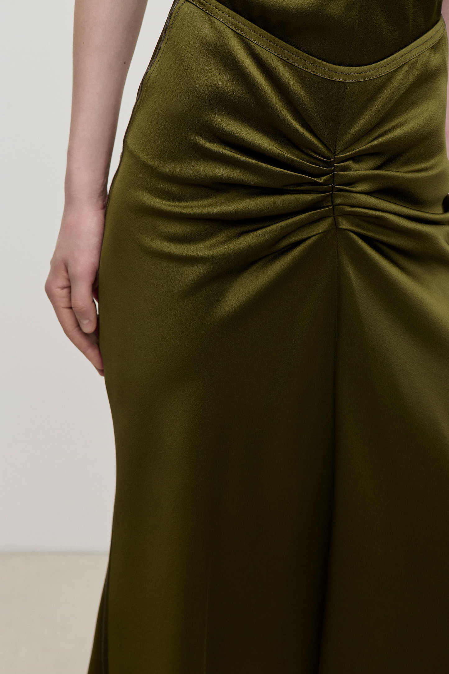 Bela Midi Skirt In Green