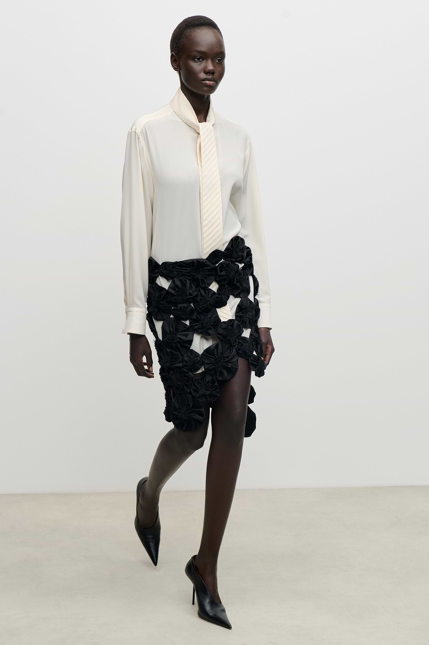 Applique Skirt In Black