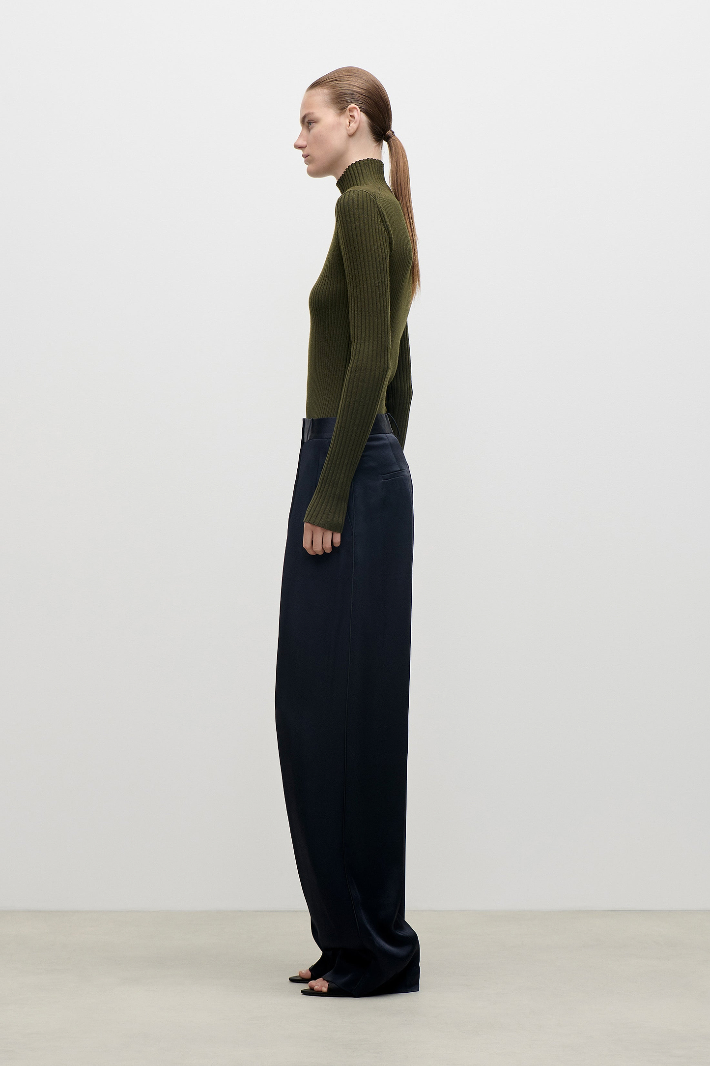 Cecilia Trouser In Dark Navy