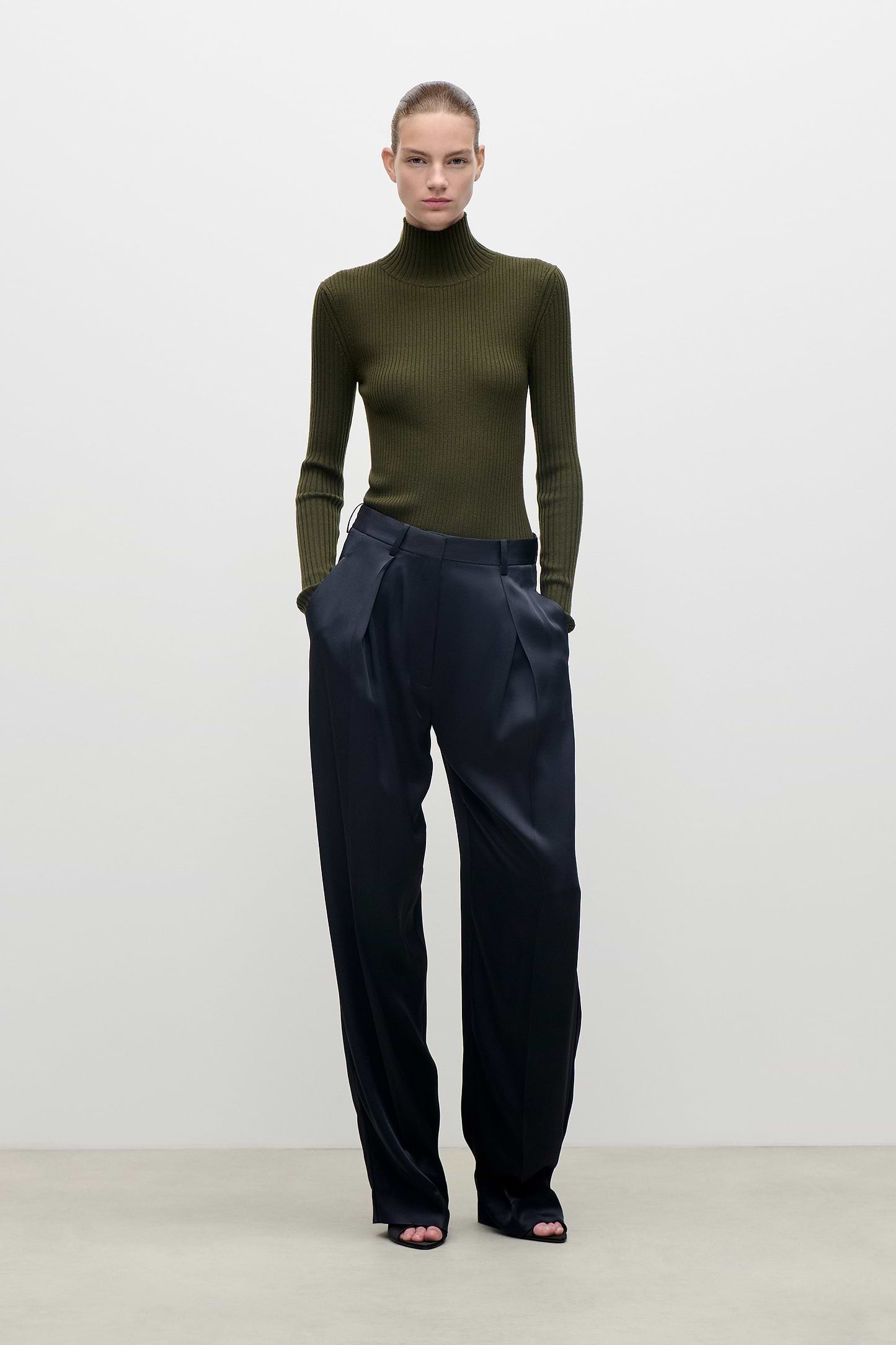 Cecilia Trouser In Dark Navy