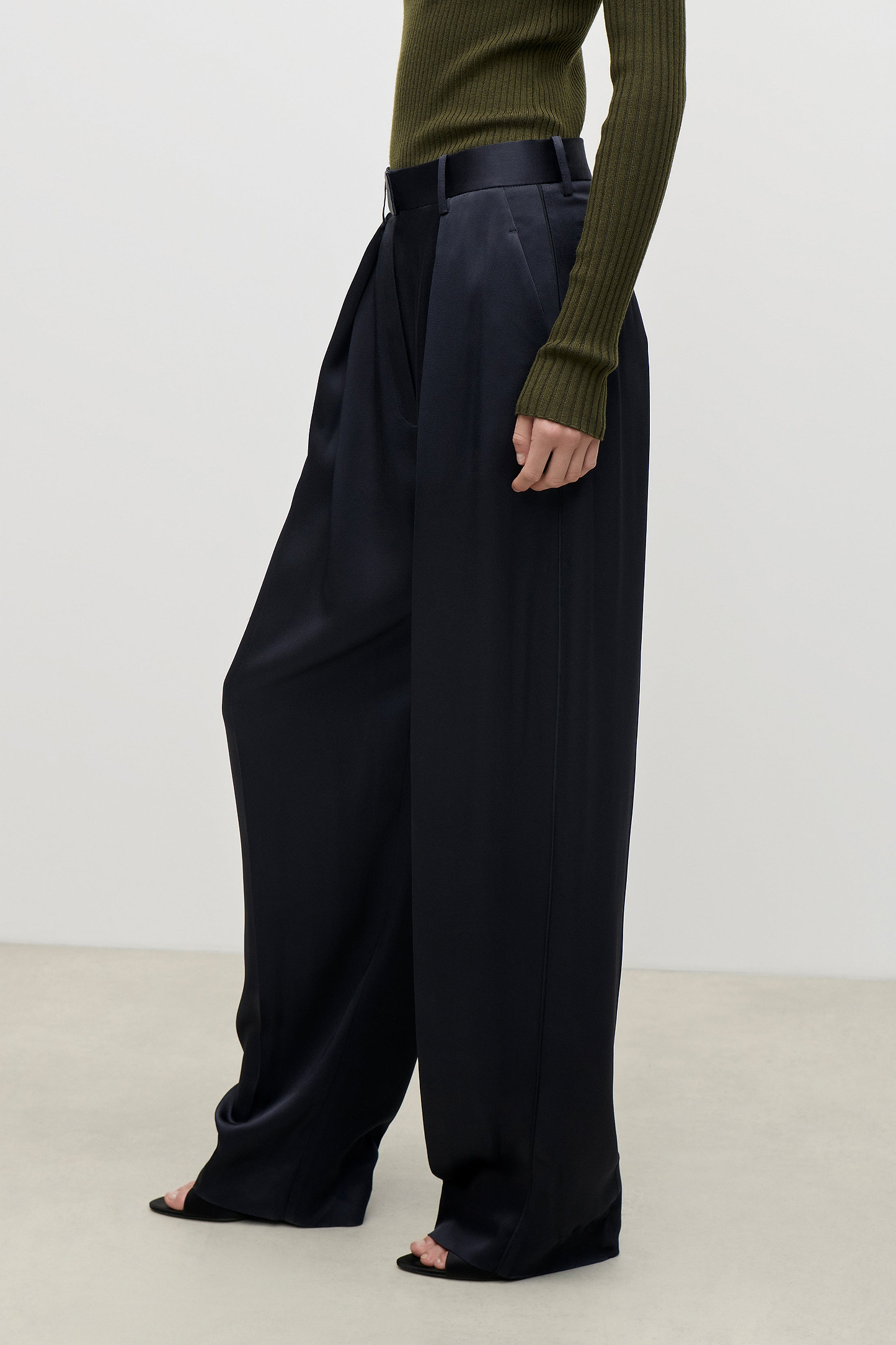 Cecilia Trouser In Dark Navy