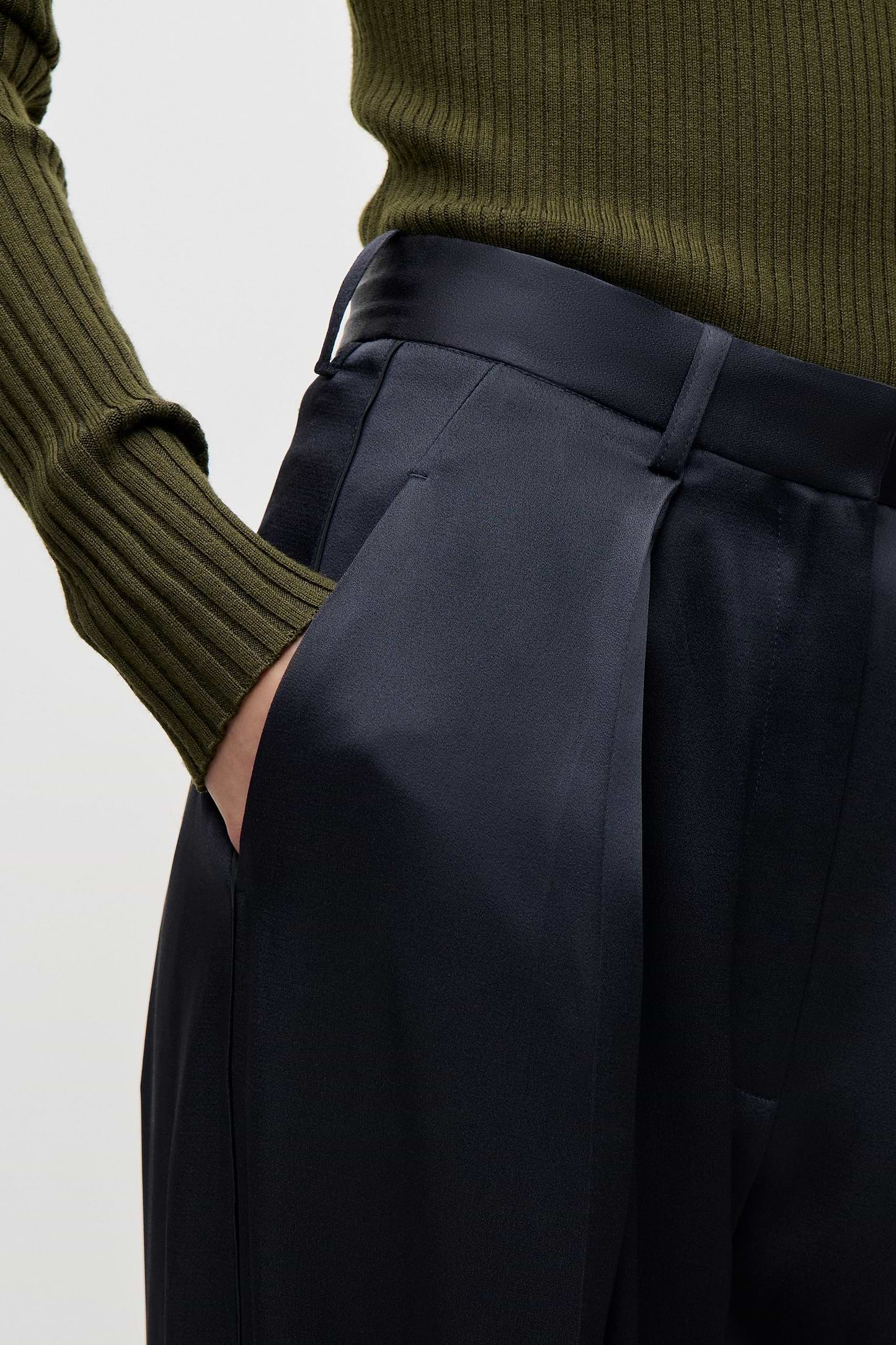 Cecilia Trouser In Dark Navy