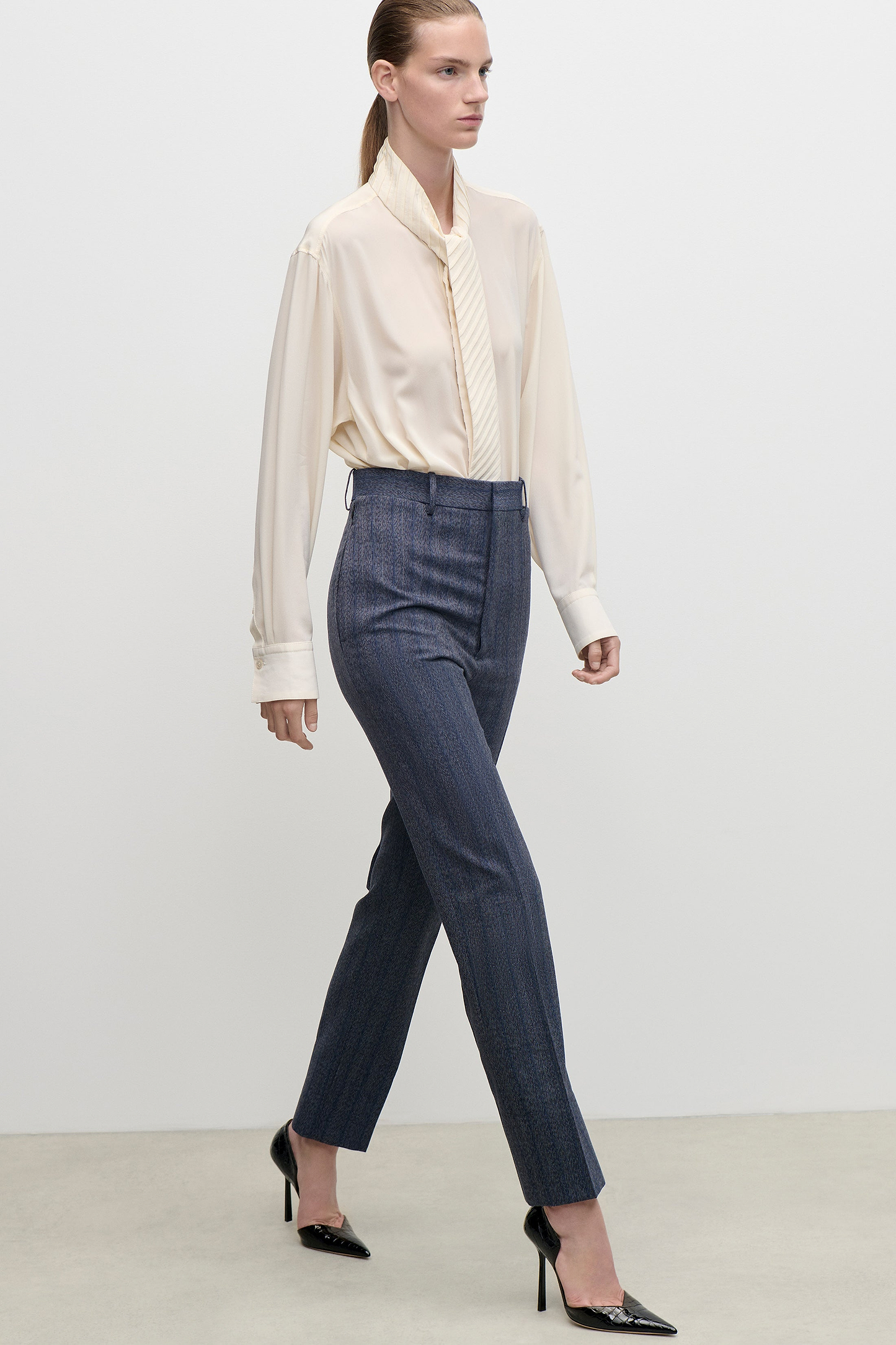 Extended Pocket Trouser In Blue Melange