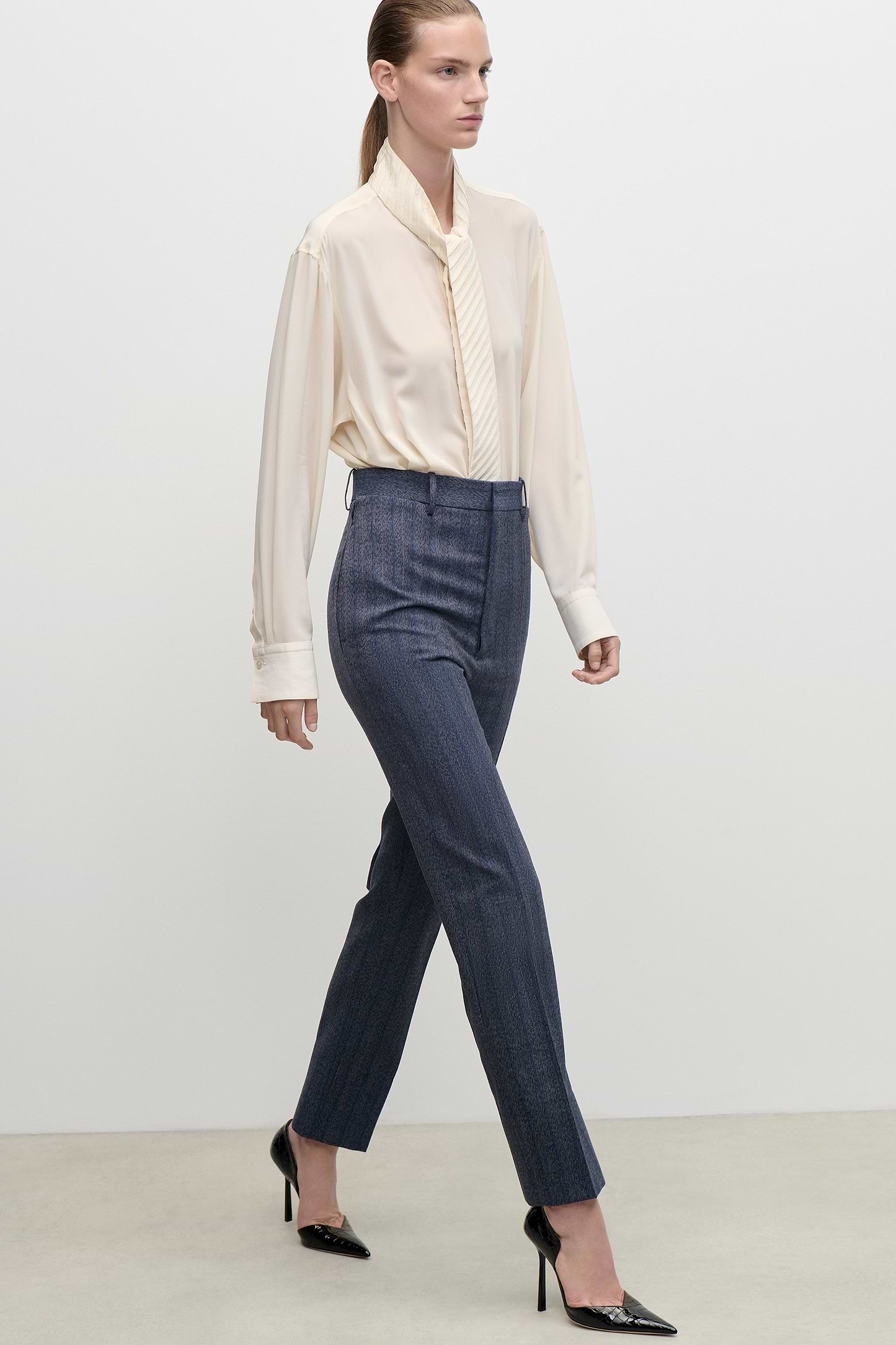 Extended Pocket Trouser In Blue Melange