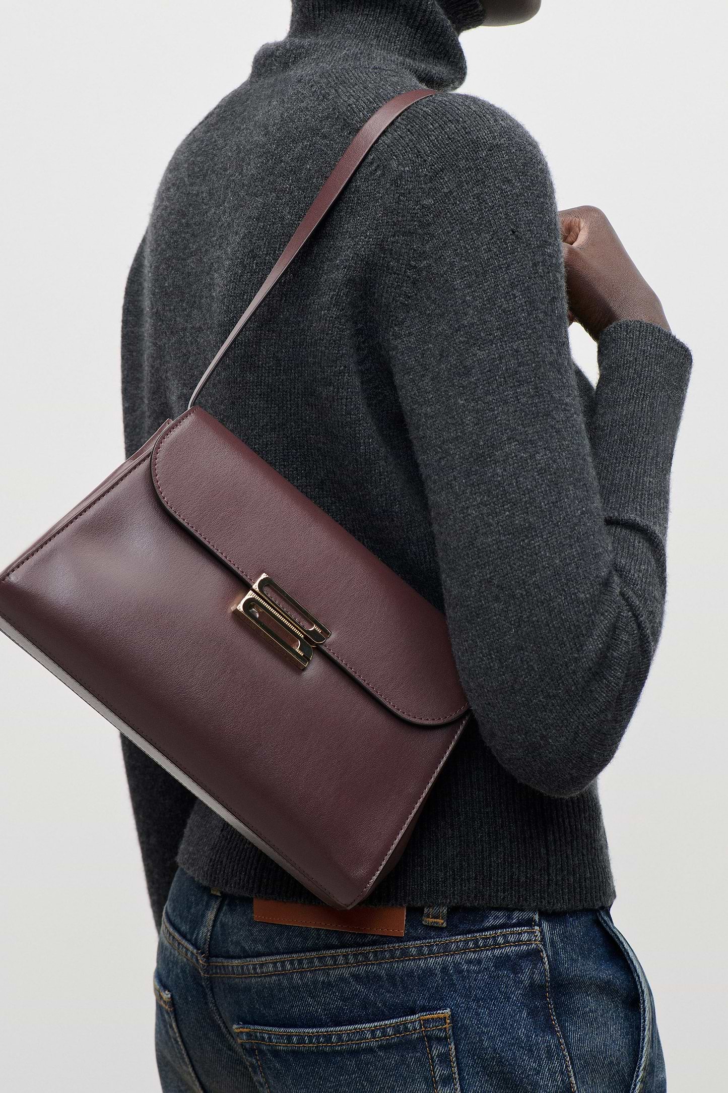 Dorian Trapeze Bag Burgundy Shiny Calf Leather