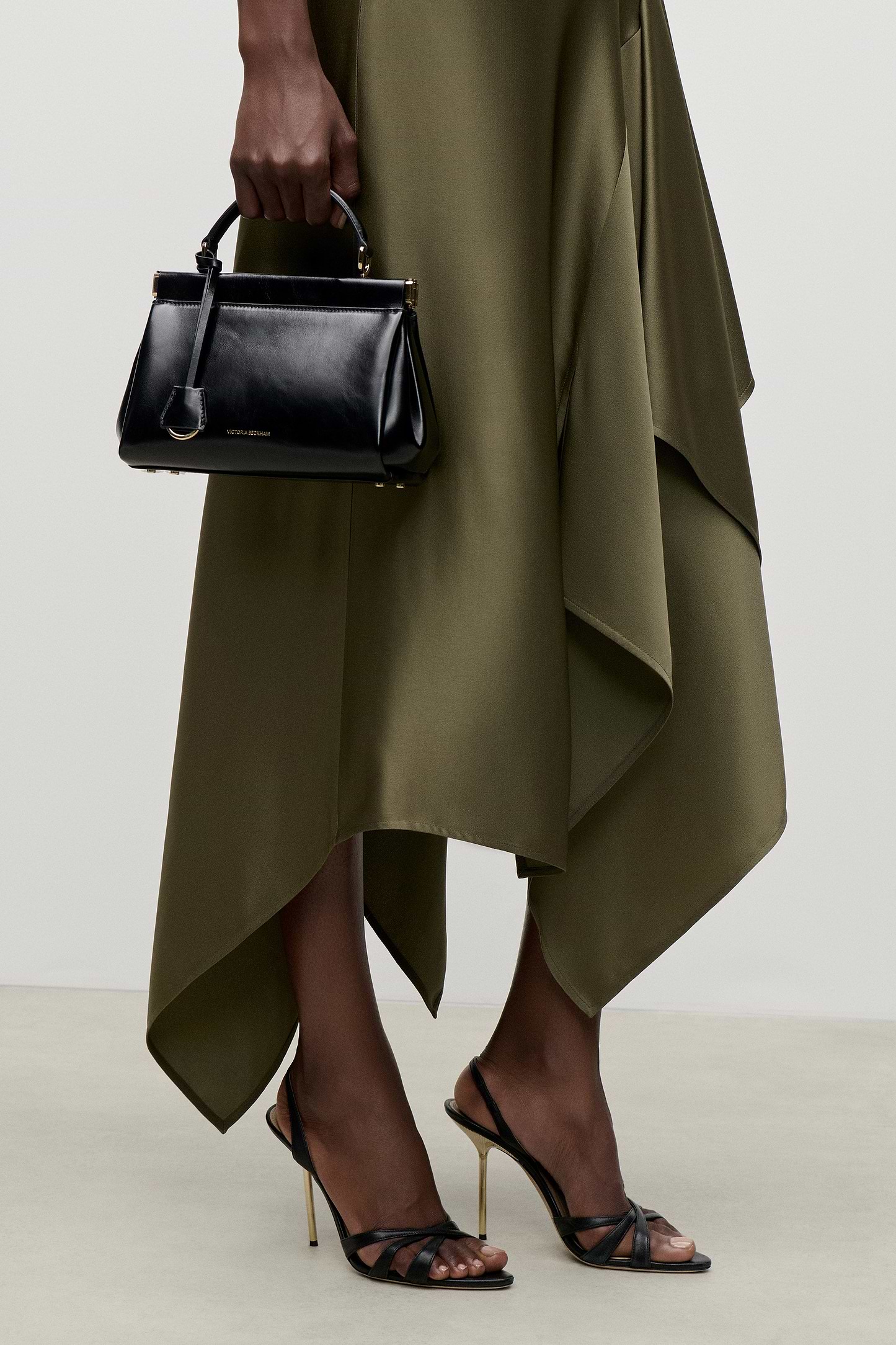 Sloane Frame Bag 21 Black Distressed Leather