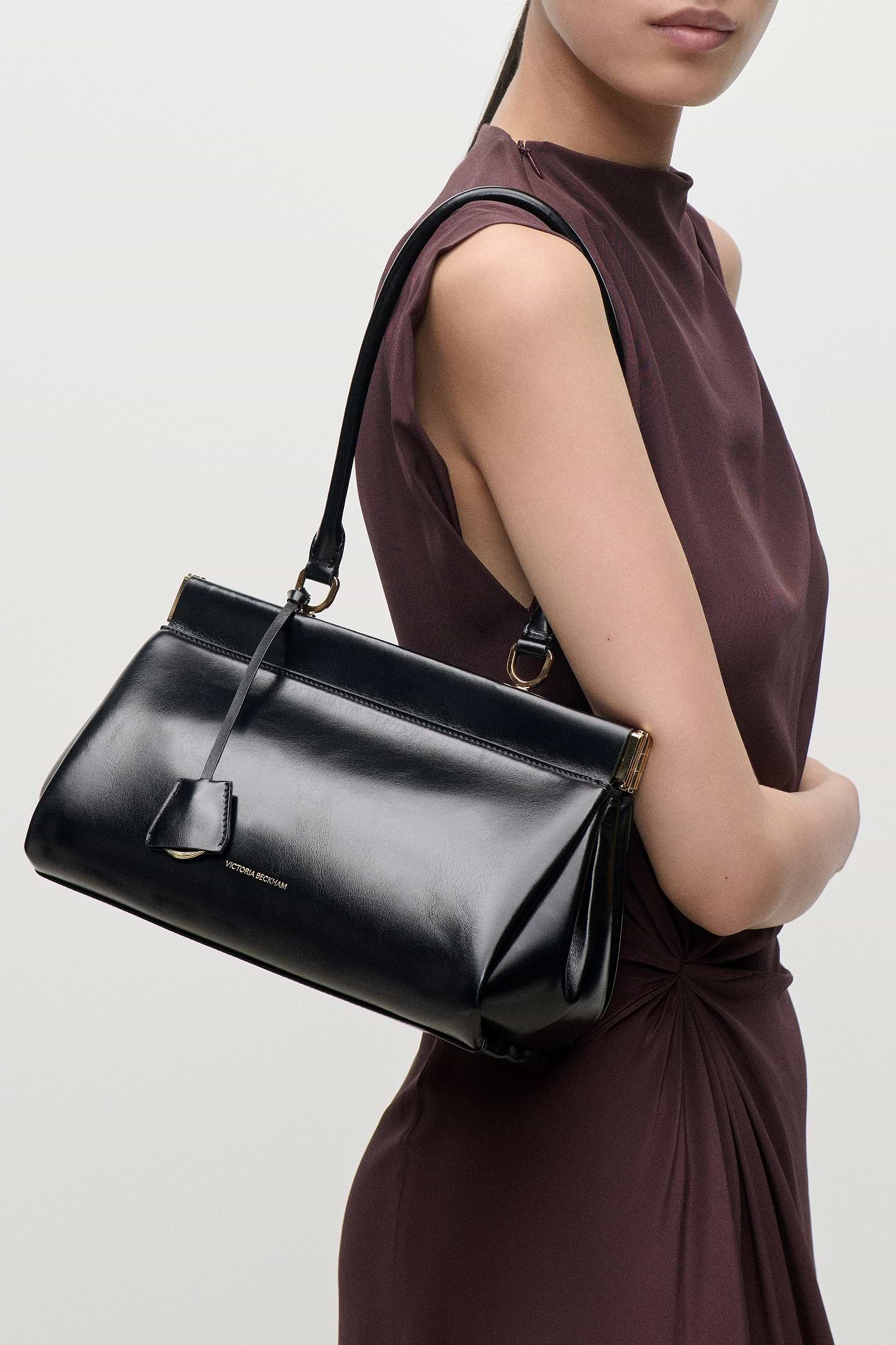 Sloane Shoulder Bag Black Distressed Leather